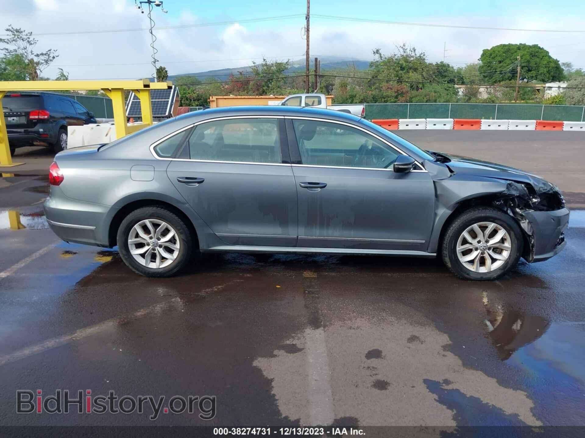 2017 VOLKSWAGEN PASSAT - VIN: 1VWAT7A34HC026556 - Фото 13