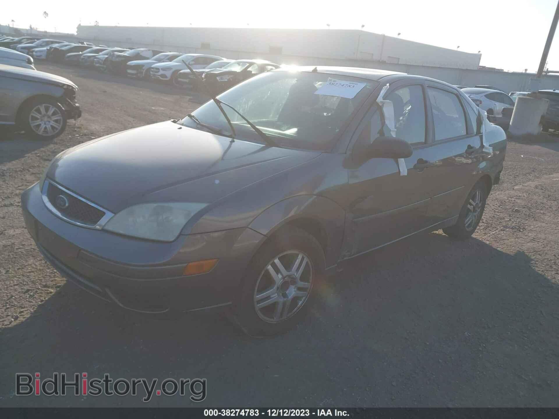 2007 FORD FOCUS - VIN: 1FAFP34NX7W322090 - Фото 2