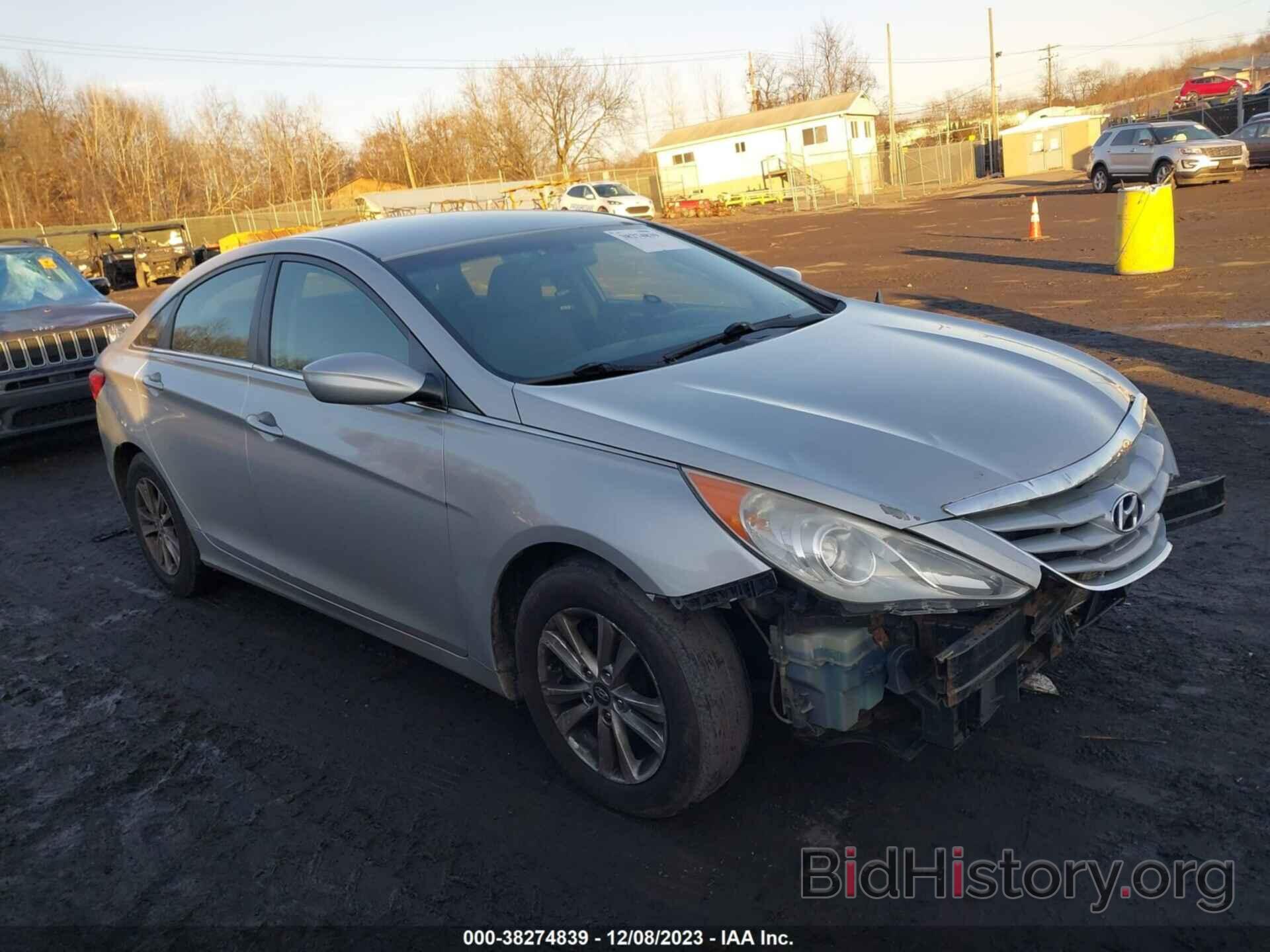 Photo 5NPEB4AC0BH077635 - HYUNDAI SONATA 2011