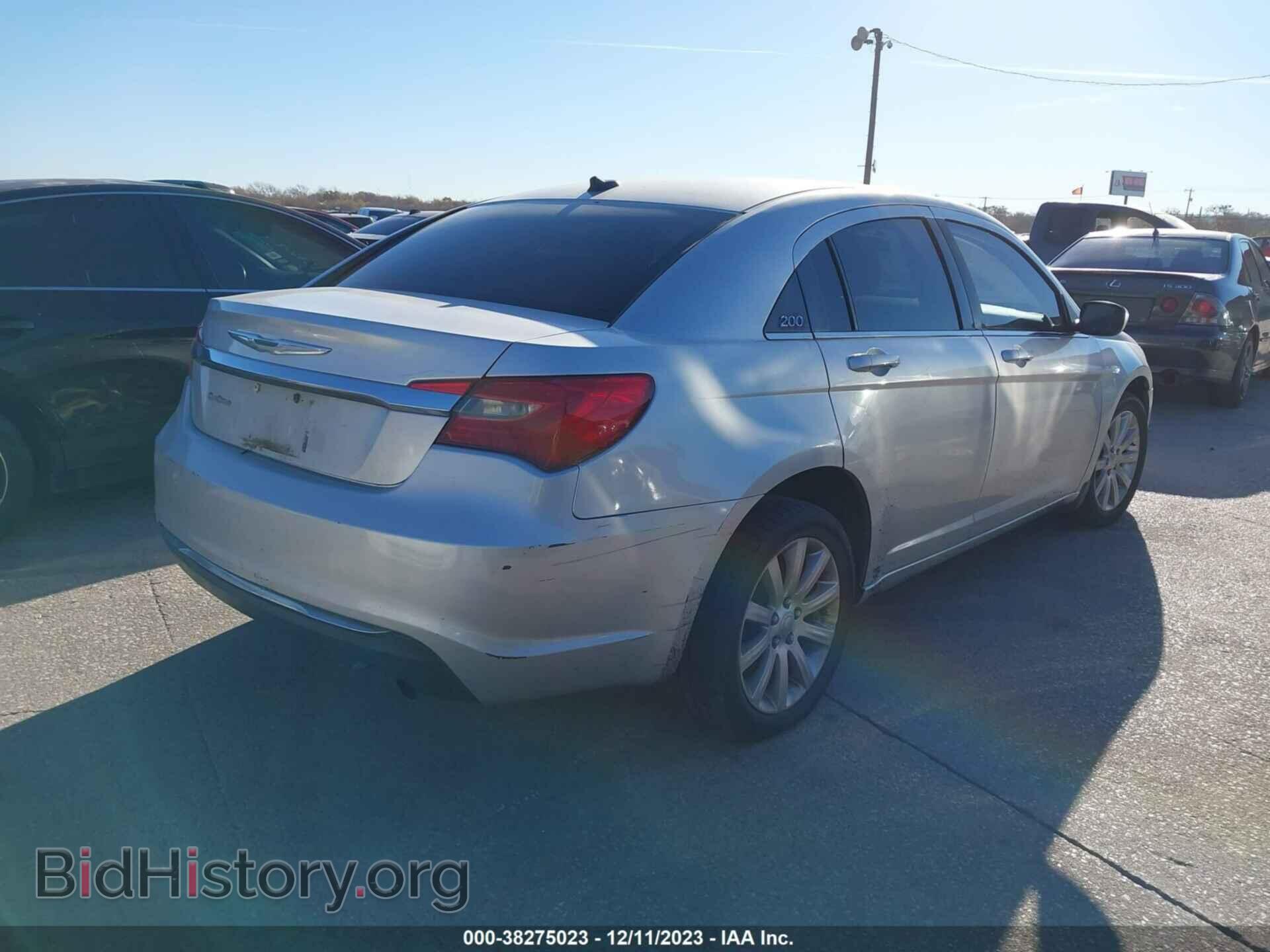2012 CHRYSLER 200 - VIN: 1C3CCBBB5CN100198 - Фото 4