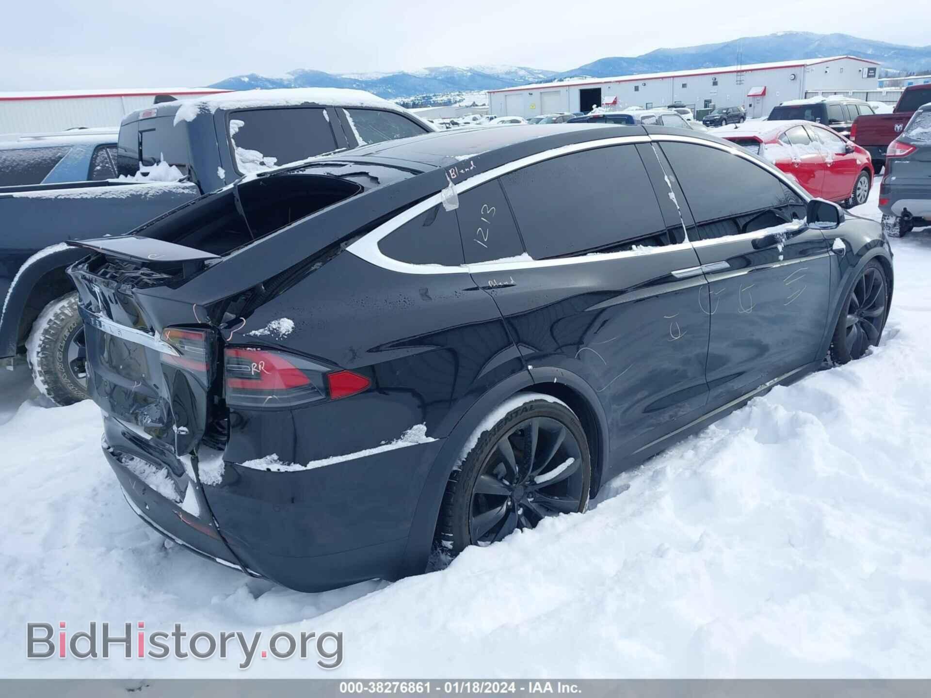 2016 TESLA MODEL X - VIN: 5YJXCAE25GF028572 - Photo 4