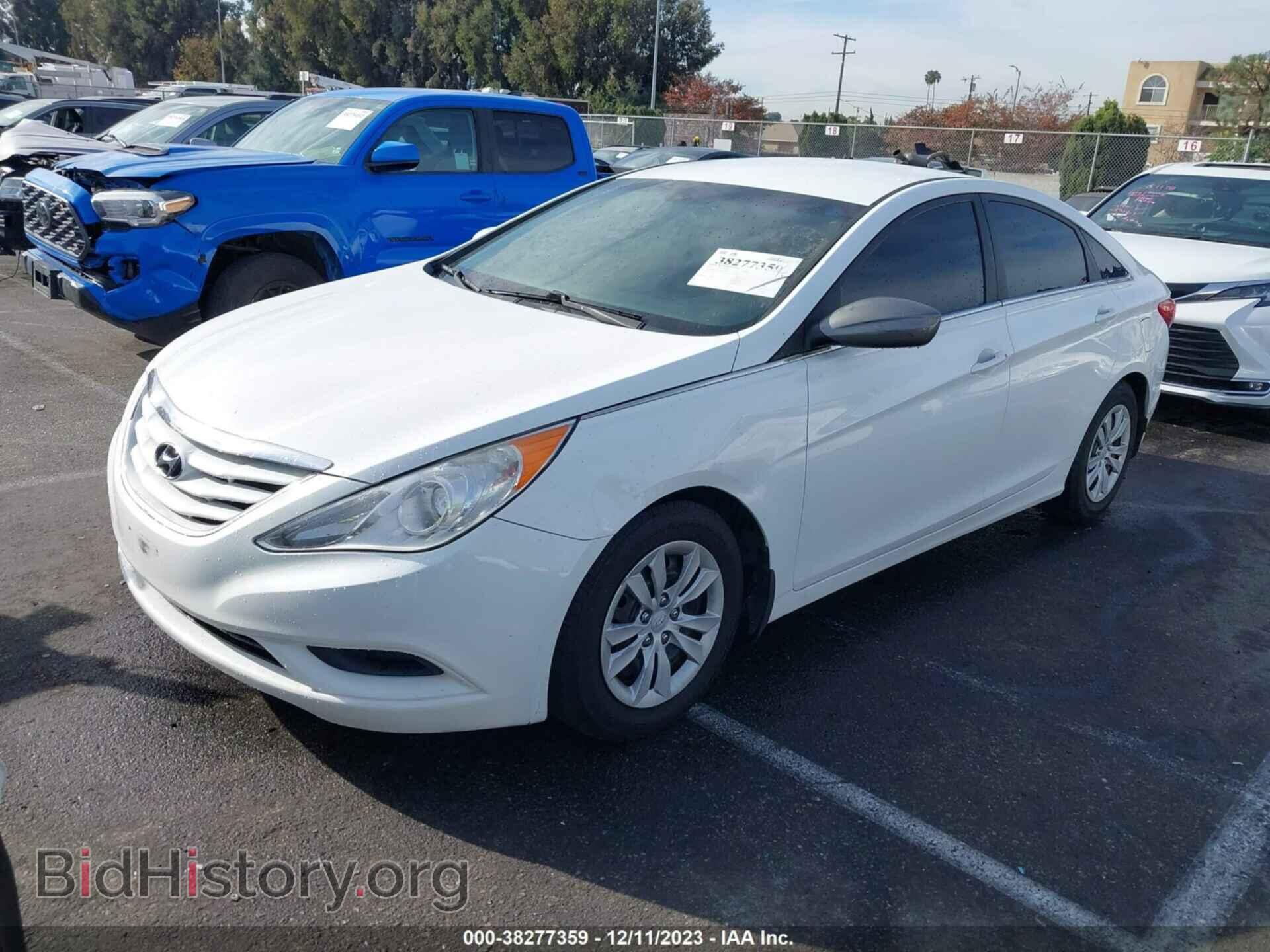 2013 HYUNDAI SONATA - VIN: 5NPEB4AC7DH557268 - Фото 2