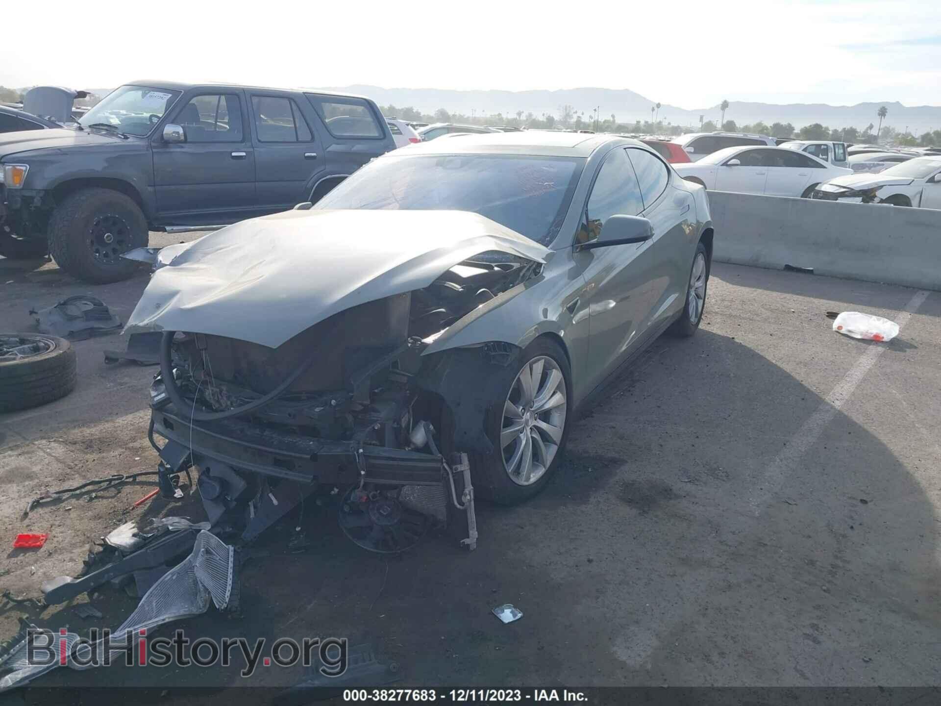 2015 TESLA MODEL S - VIN: 5YJSA1E2XFF115804 - Photo 2