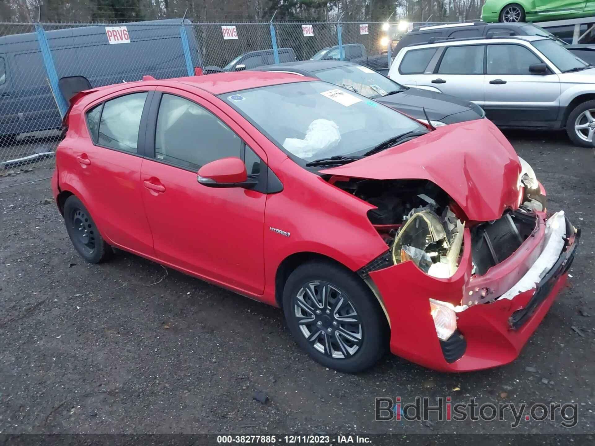 Фотография JTDKDTB38G1138881 - TOYOTA PRIUS C 2016