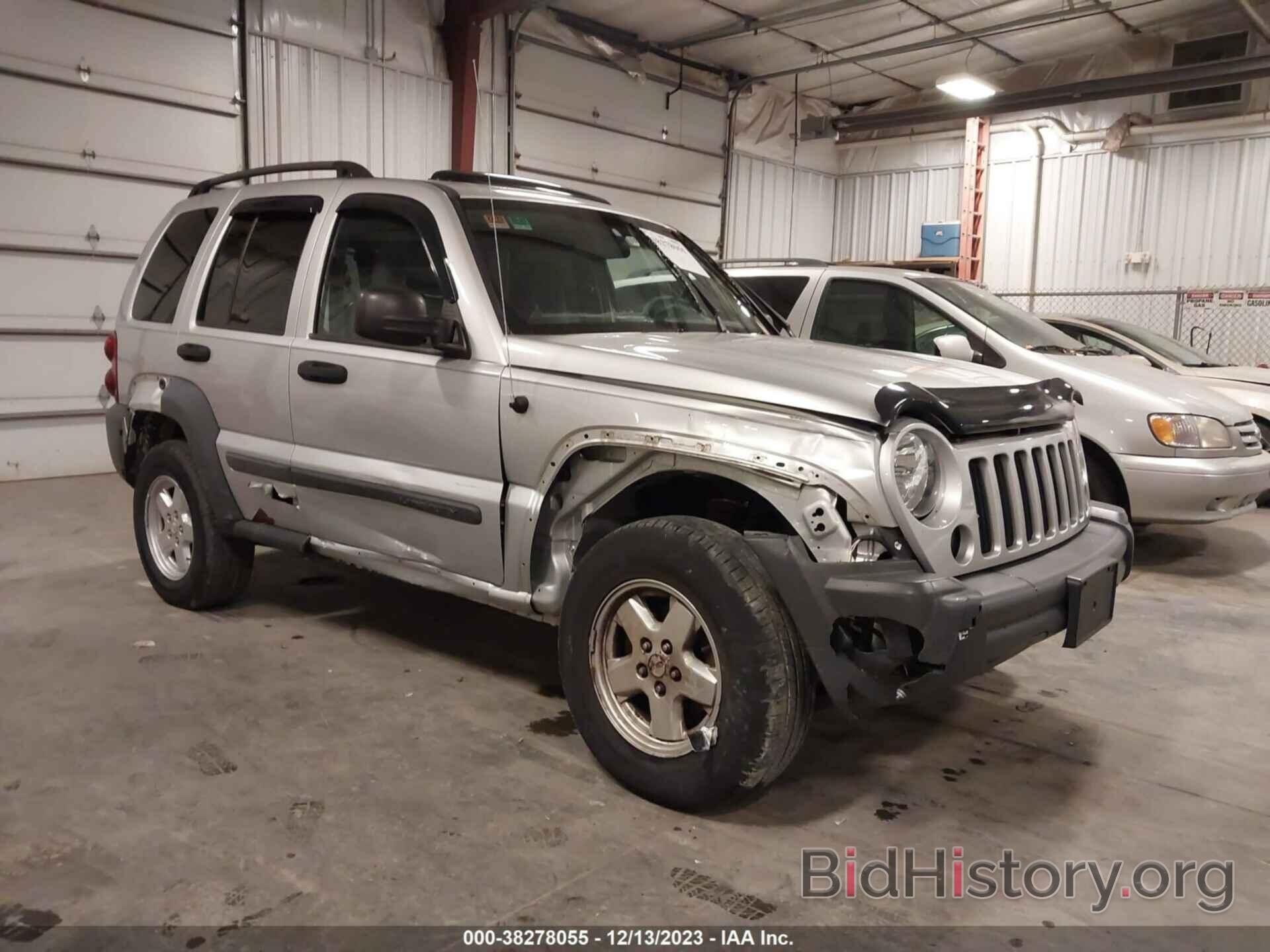 Photo 1J4GL48K37W527003 - JEEP LIBERTY 2007