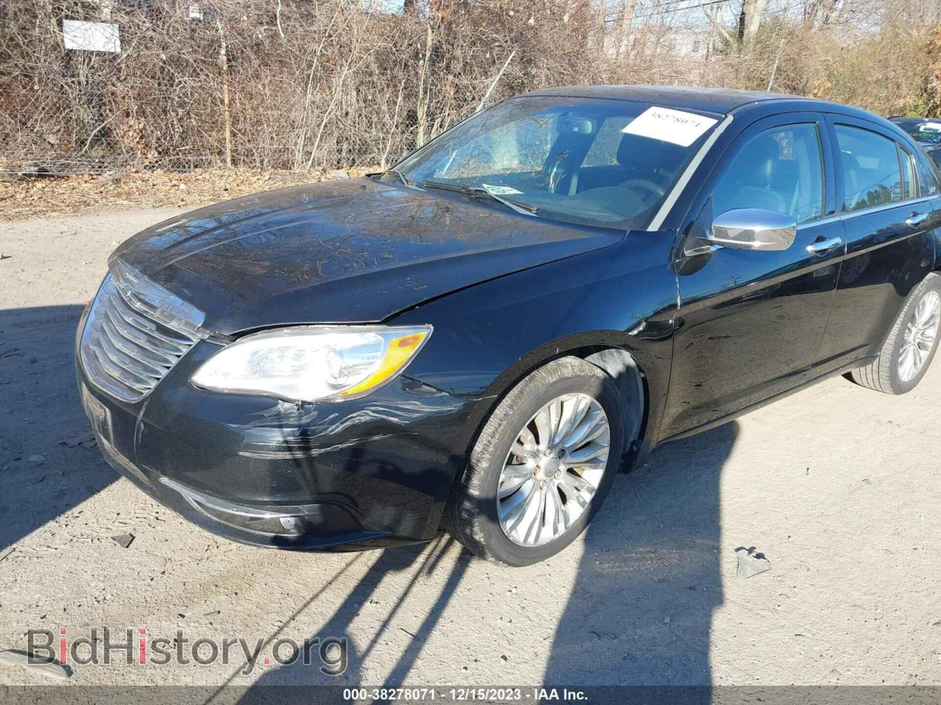 2013 CHRYSLER 200 - VIN: 1C3CCBCG1DN618269 - Фото 2