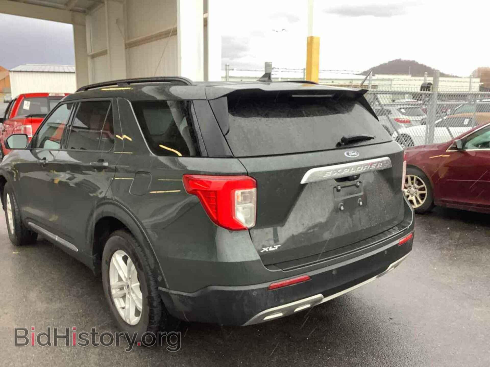 2021 FORD EXPLORER - VIN: 1FMSK7DH3MGC21046 - Photo 2