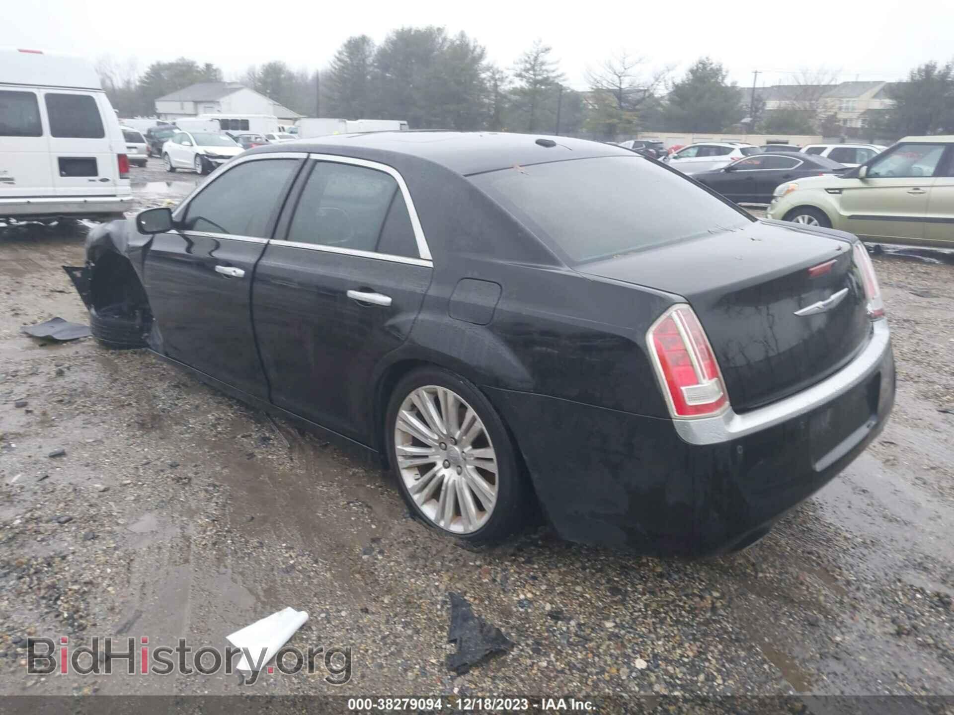 2012 CHRYSLER 300 - VIN: 2C3CCAPT2CH312805 - Фото 3