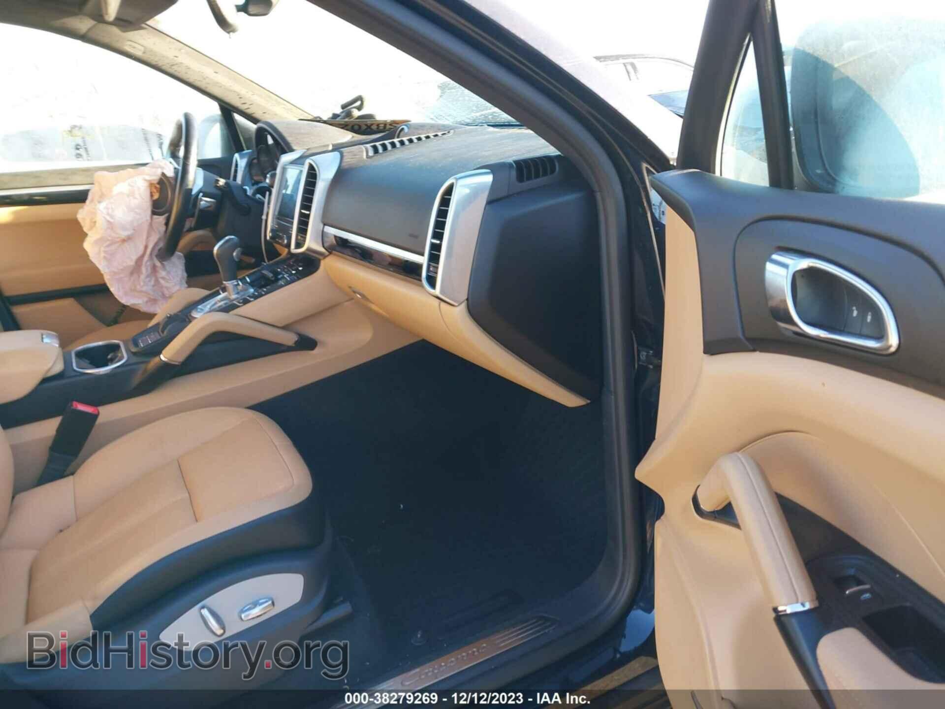 2017 PORSCHE CAYENNE - VIN: WP1AA2A26HKA91142 - Фото 5