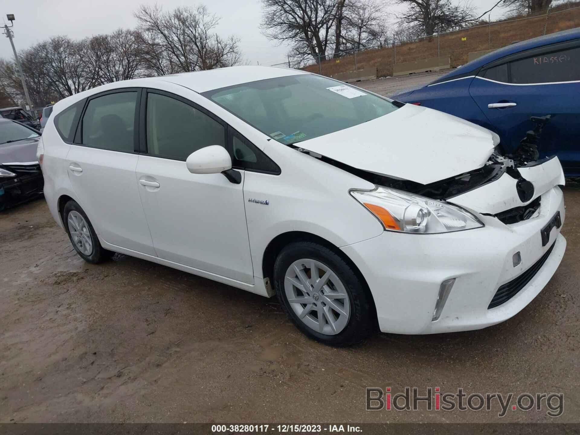 Фотография JTDZN3EU9E3341411 - TOYOTA PRIUS V 2014