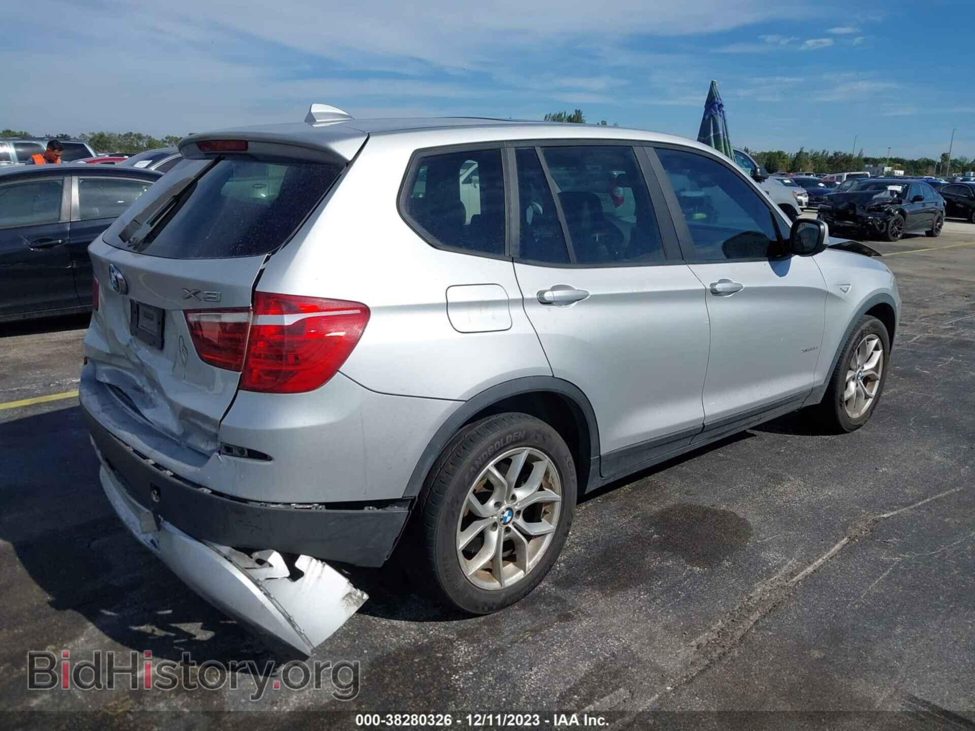 2011 BMW X3 - VIN: 5UXWX7C57BL734270 - Фото 4