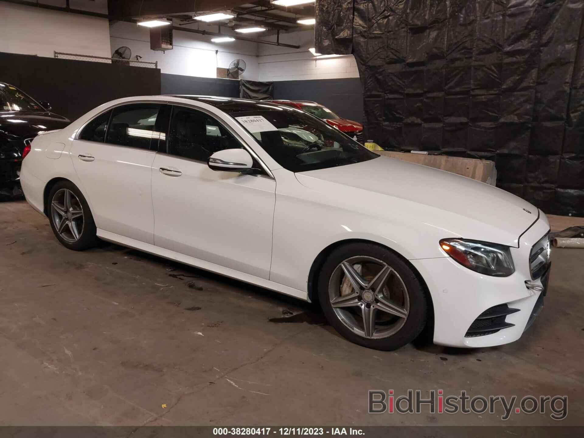 Photo WDDZF4KB4HA070141 - MERCEDES-BENZ E-CLASS 2017