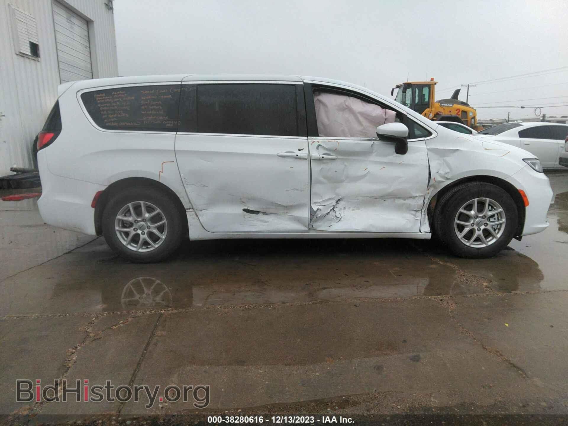 2023 CHRYSLER PACIFICA - VIN: 2C4RC1BG0PR620457 - Фото 12