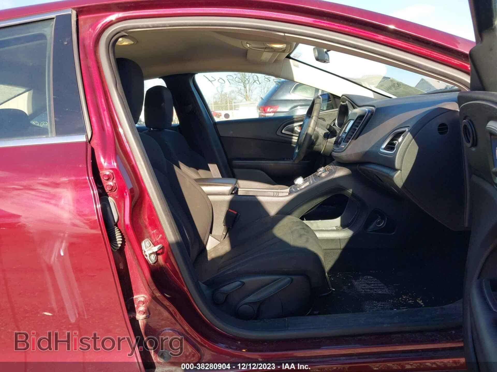 2016 CHRYSLER 200 - VIN: 1C3CCCFB6GN111281 - Photo 5