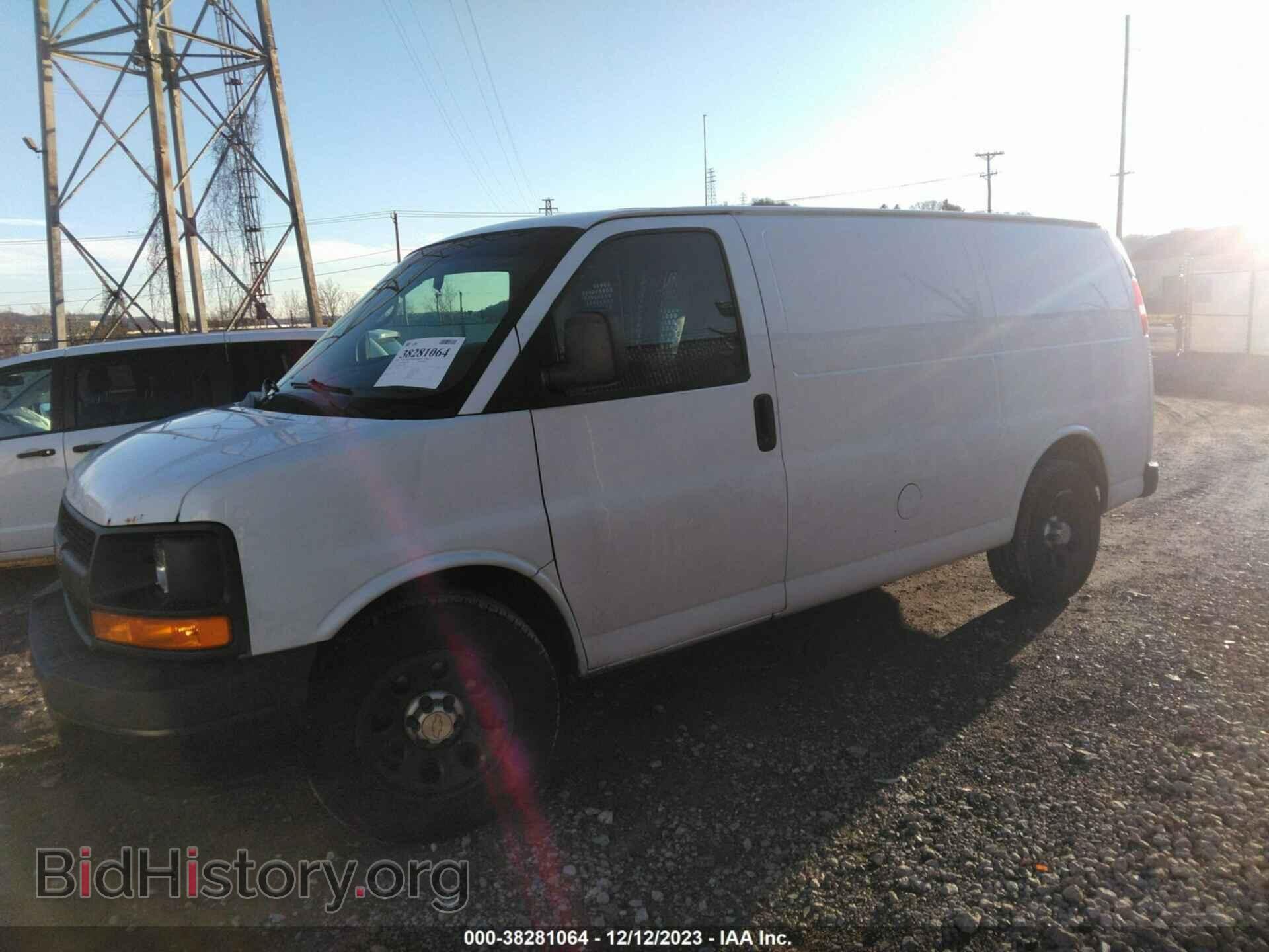 2012 CHEVROLET EXPRESS - VIN: 1GCSHAF44C1158146 - Фото 2
