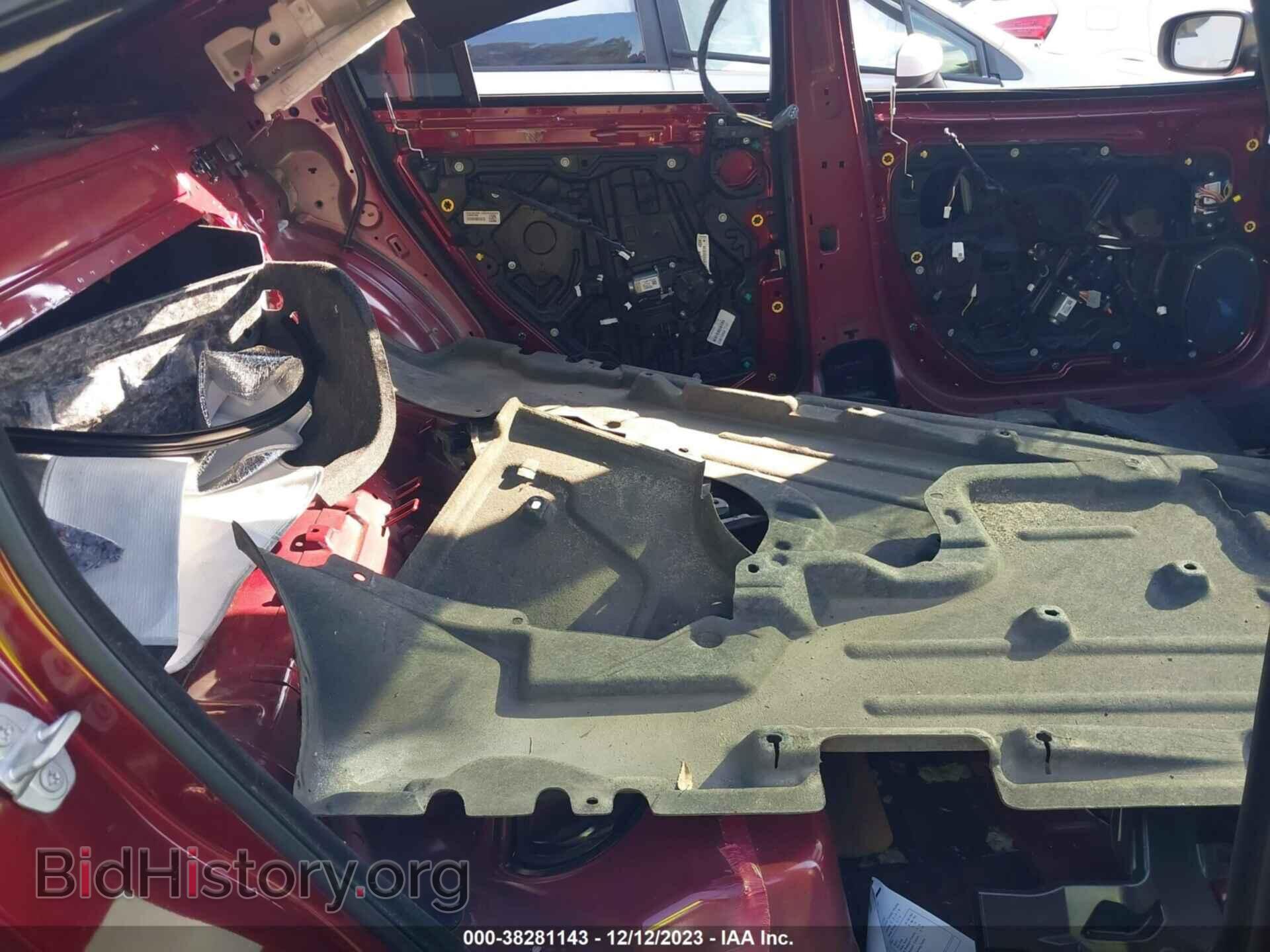 2019 DODGE CHARGER - VIN: 2C3CDXL9XKH749427 - Фото 8