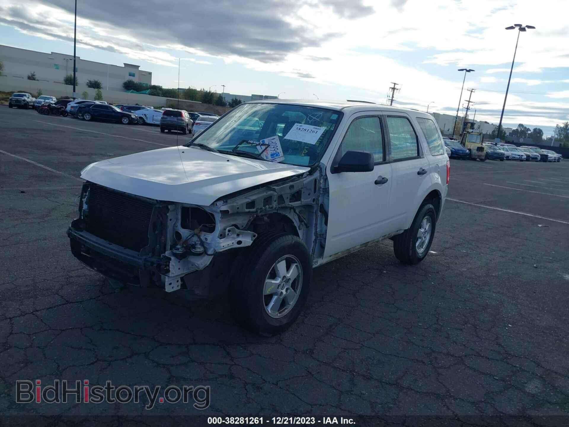 2012 FORD ESCAPE - VIN: 1FMCU0C7XCKC18784 - Фото 2