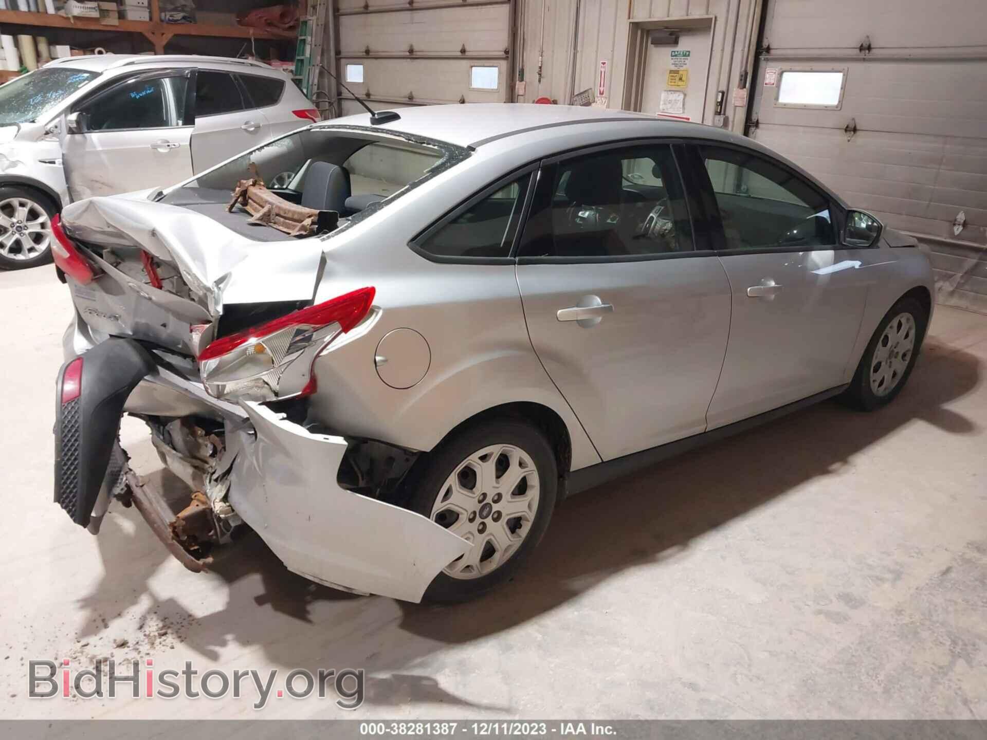 2012 FORD FOCUS - VIN: 1FAHP3F21CL106412 - Photo 4