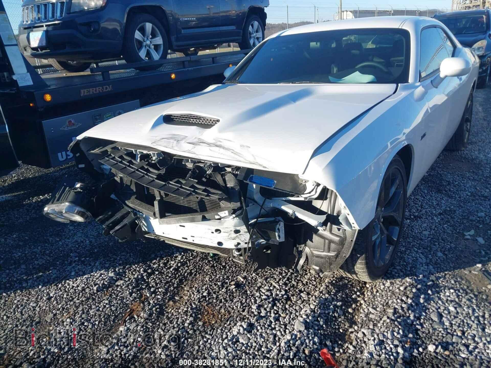 2023 DODGE CHALLENGER - VIN: 2C3CDZBT4PH542743 - Фото 6