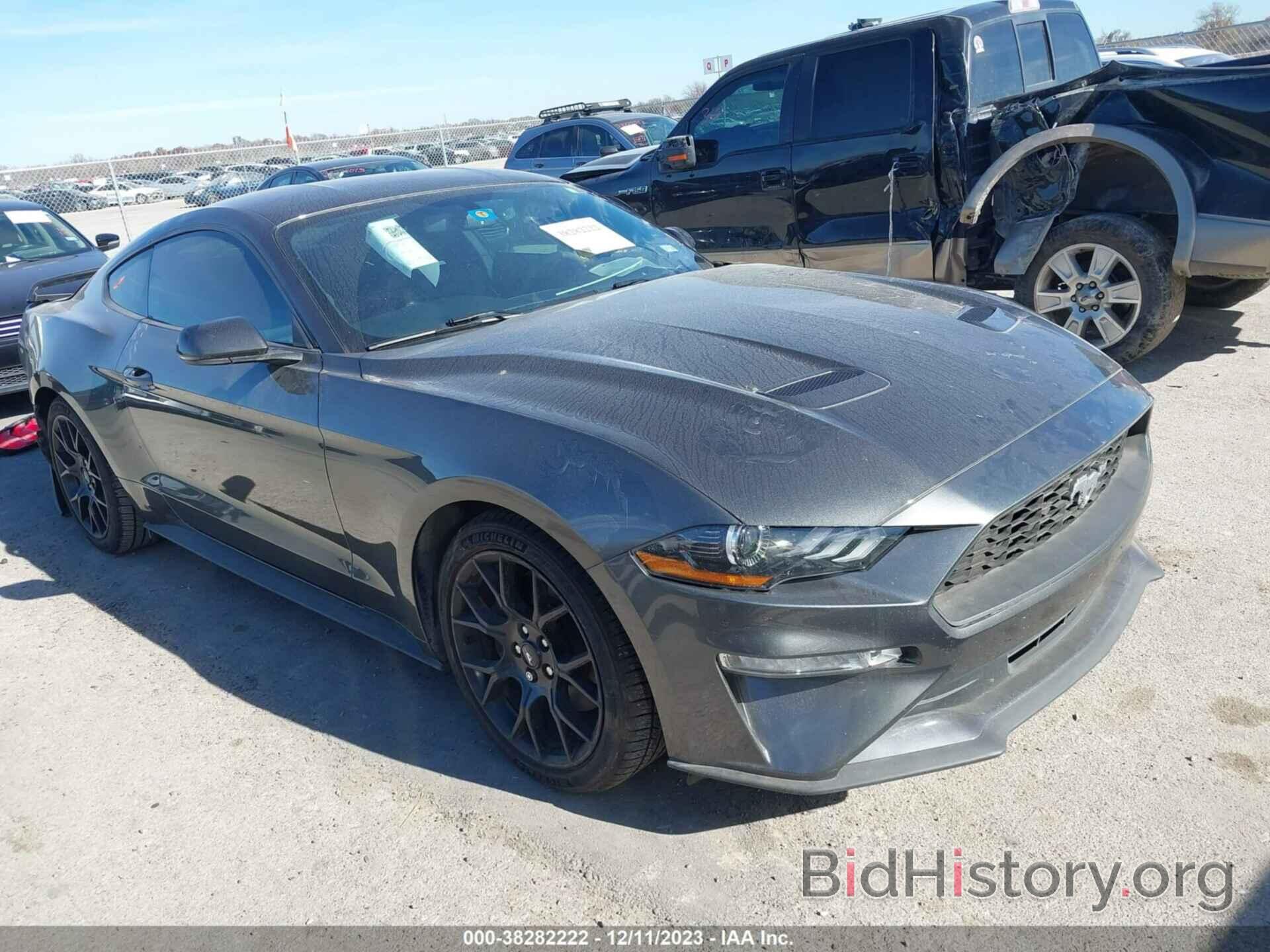 Photo 1FA6P8TH2J5122228 - FORD MUSTANG 2018