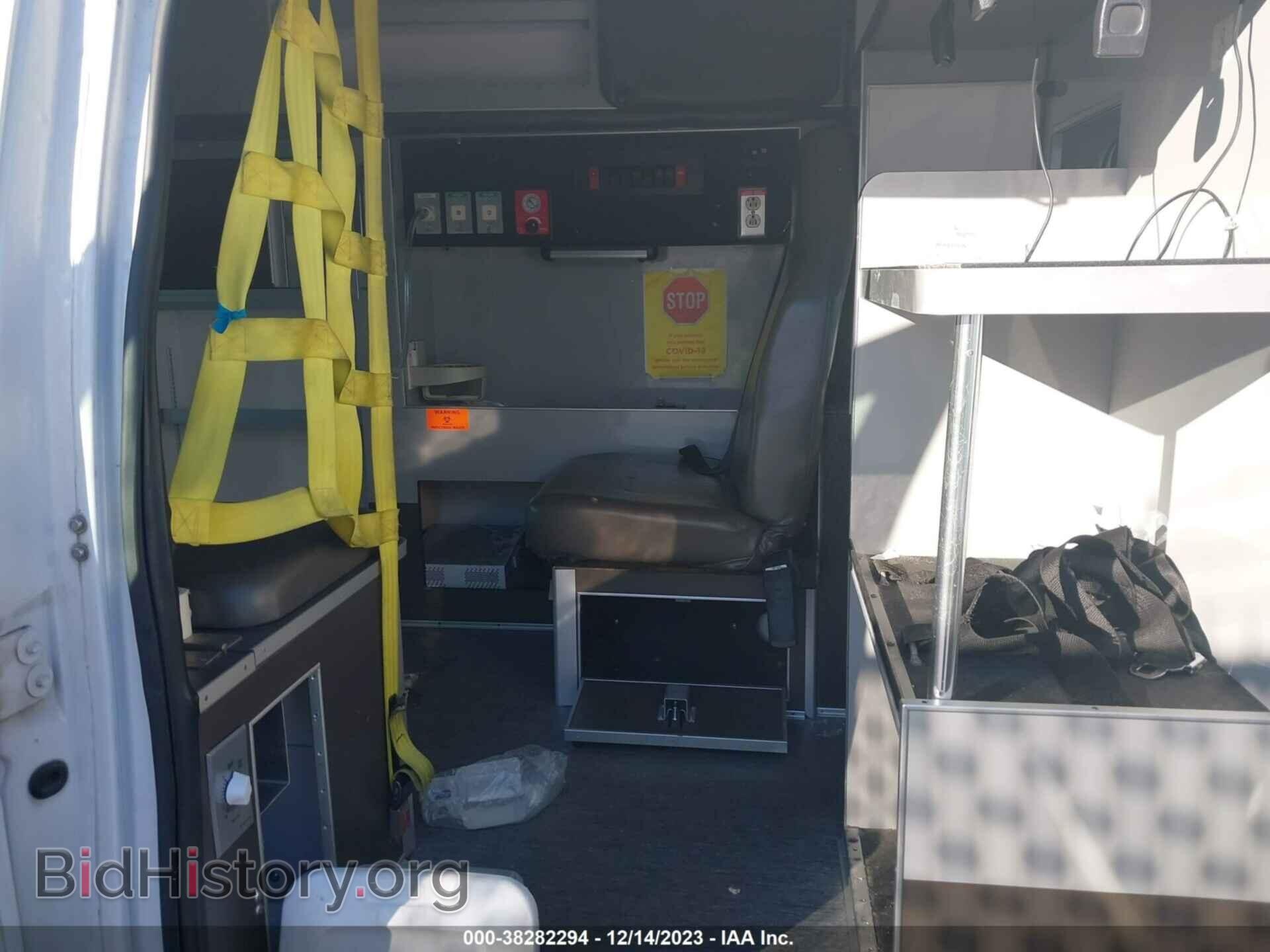 2011 FORD ECONOLINE - VIN: 1FDSS3ES8BDB26189 - Фото 8