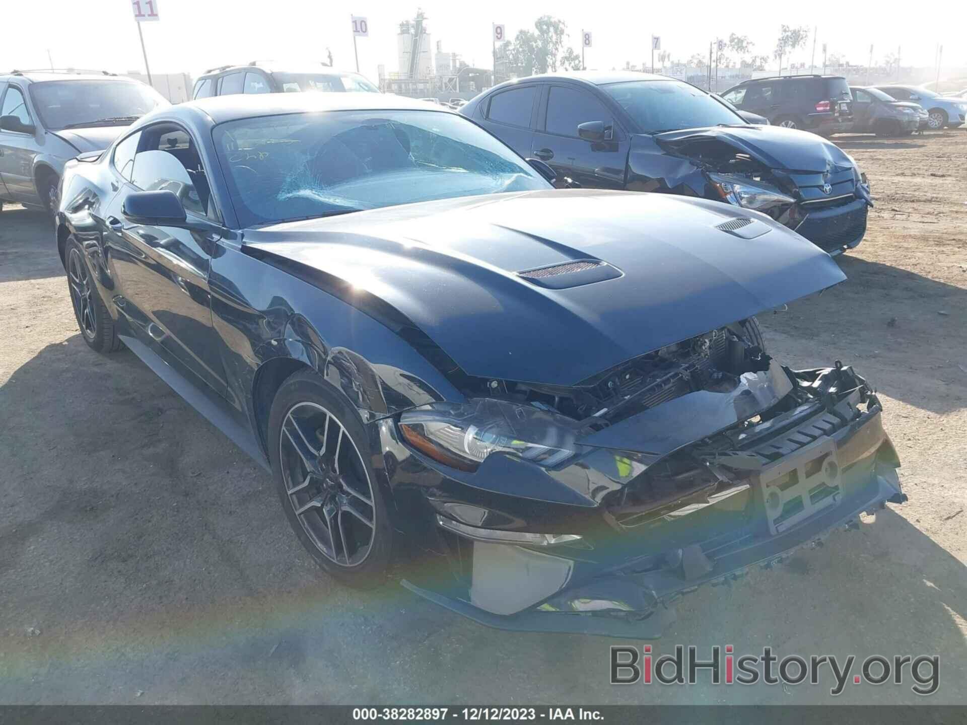 Photo 1FA6P8TH8L5130241 - FORD MUSTANG 2020