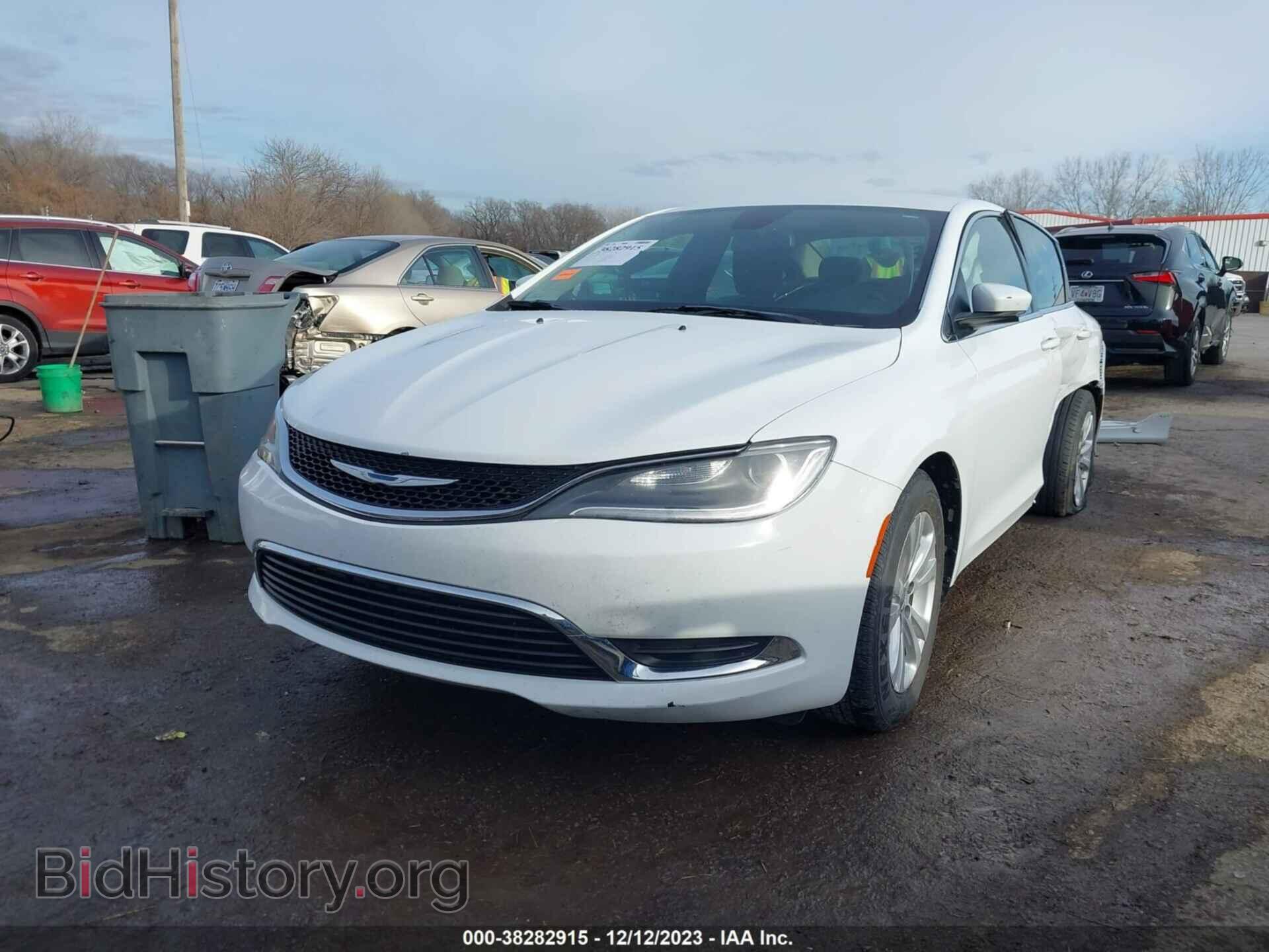 2016 CHRYSLER 200 - VIN: 1C3CCCAB5GN101865 - Фото 2