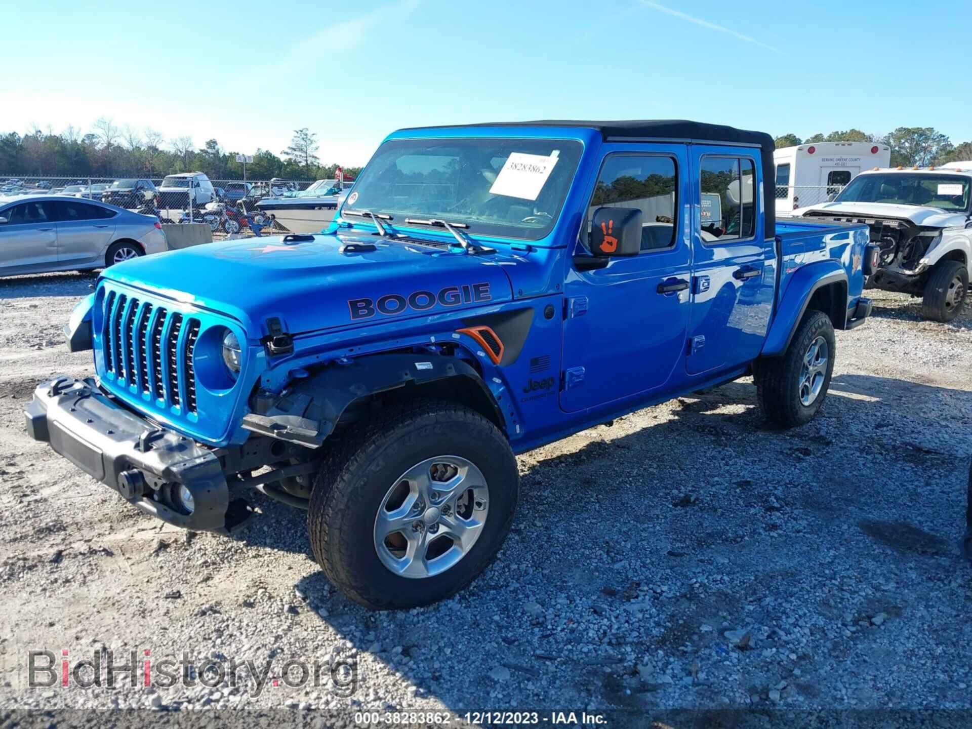 2021 JEEP GLADIATOR - VIN: 1C6HJTAG1ML596308 - Photo 2