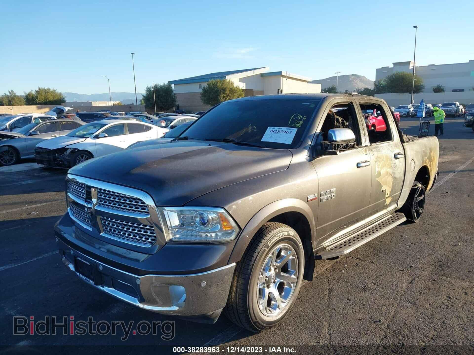 2016 RAM 1500 - VIN: 1C6RR6NT0GS355419 - Фото 2
