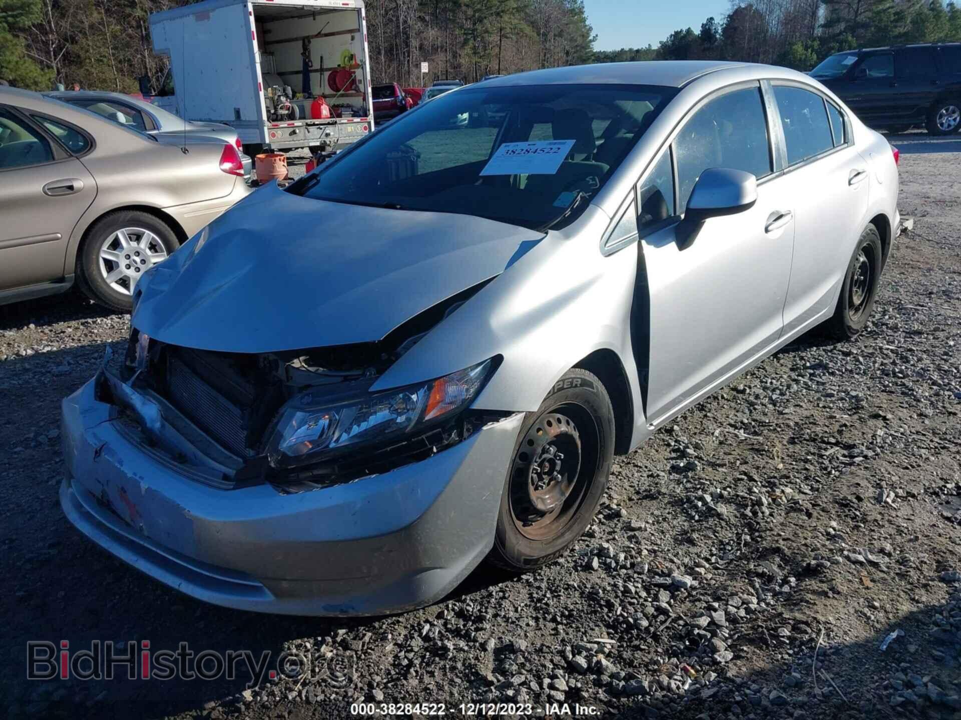 2012 HONDA CIVIC - VIN: 2HGFB2F56CH334814 - Фото 2