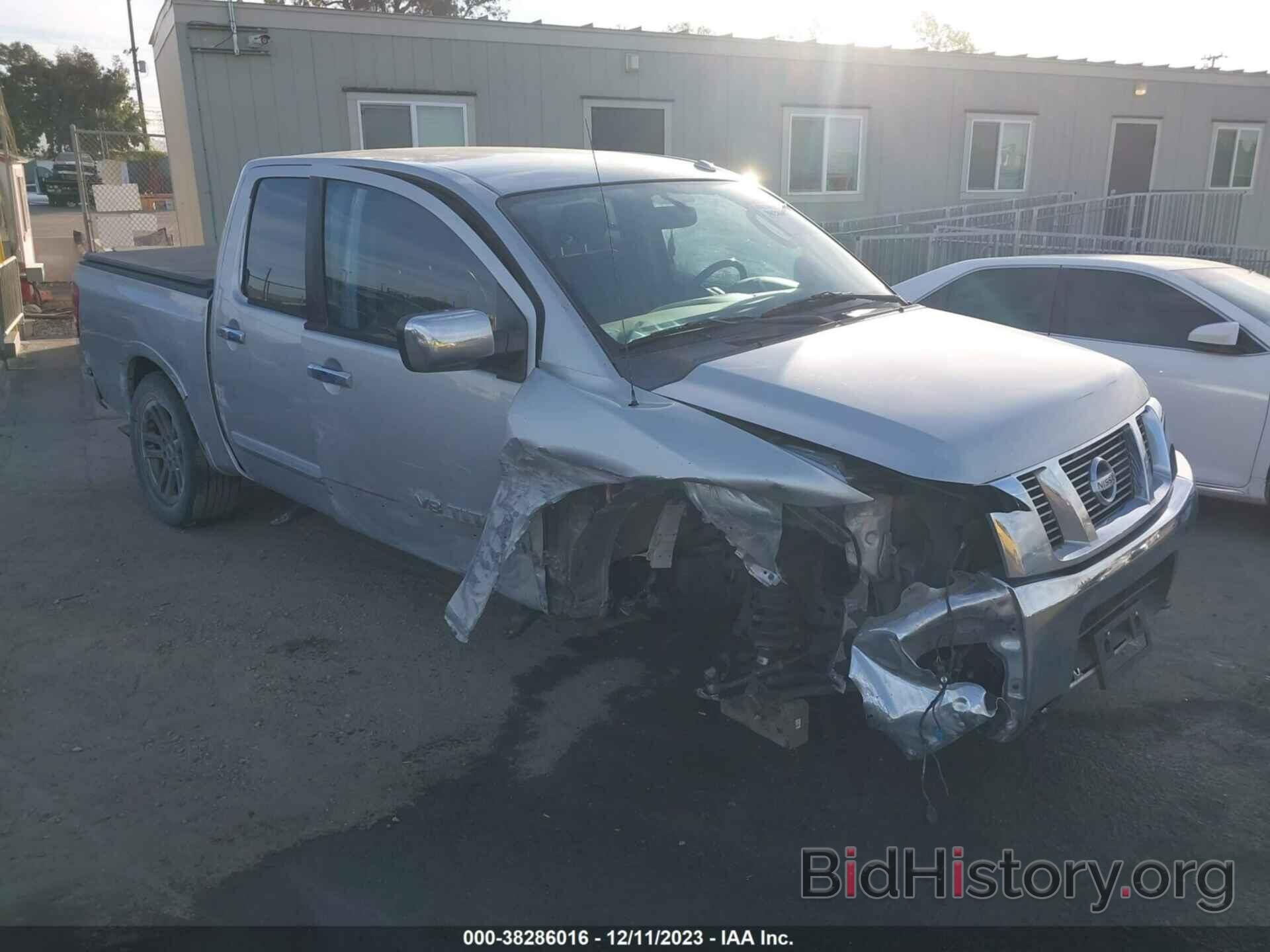 Photo 1N6AA0EC4BN323314 - NISSAN TITAN 2011