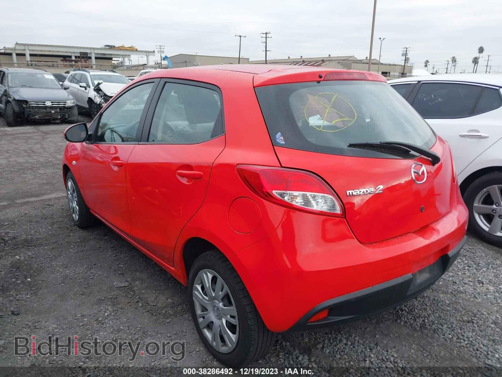 2013 MAZDA MAZDA2 - VIN: JM1DE1KZ2D0171052 - Фото 3