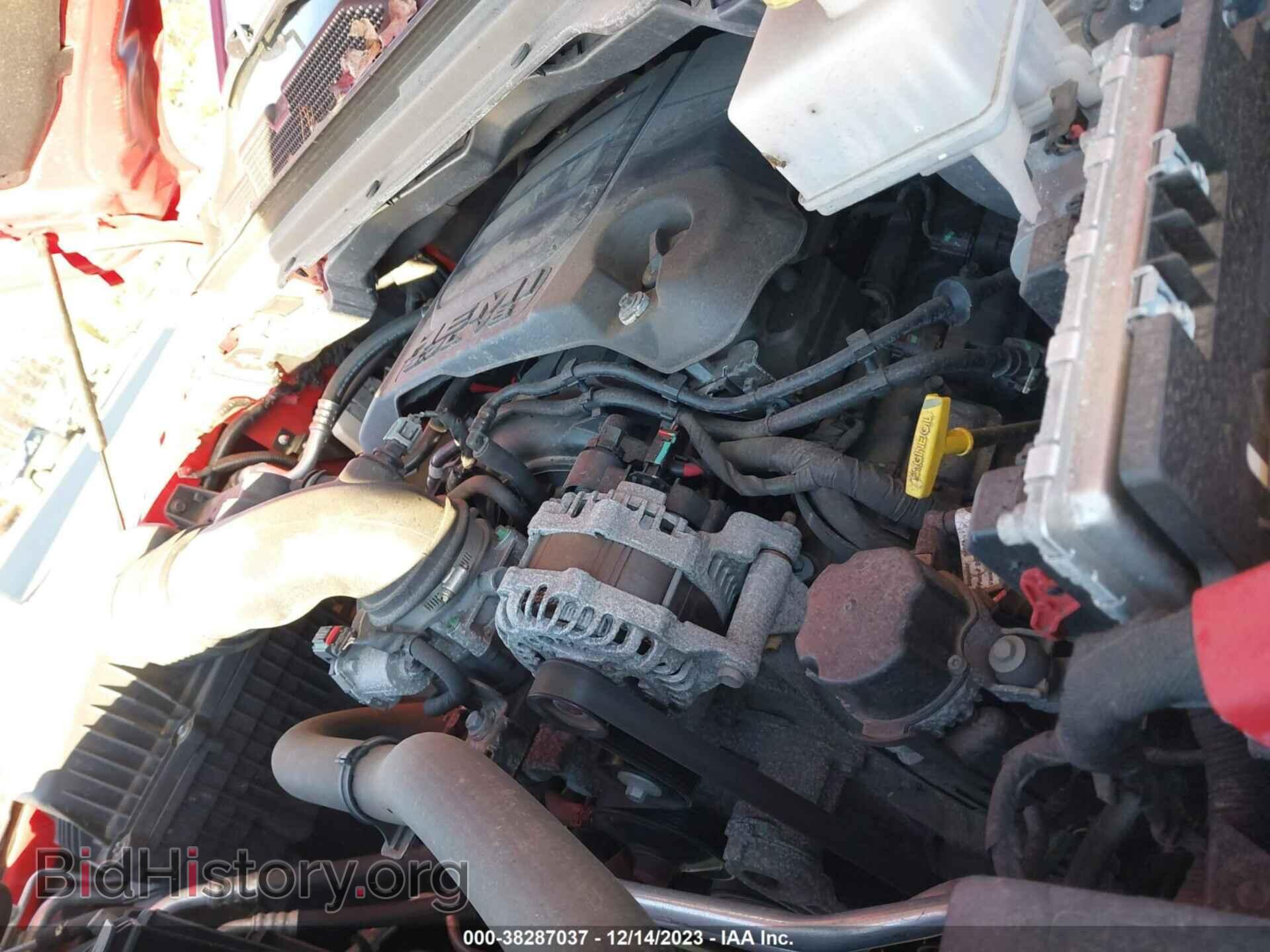 2020 RAM 1500 - VIN: 1C6SRFLTXLN110012 - Фото 10