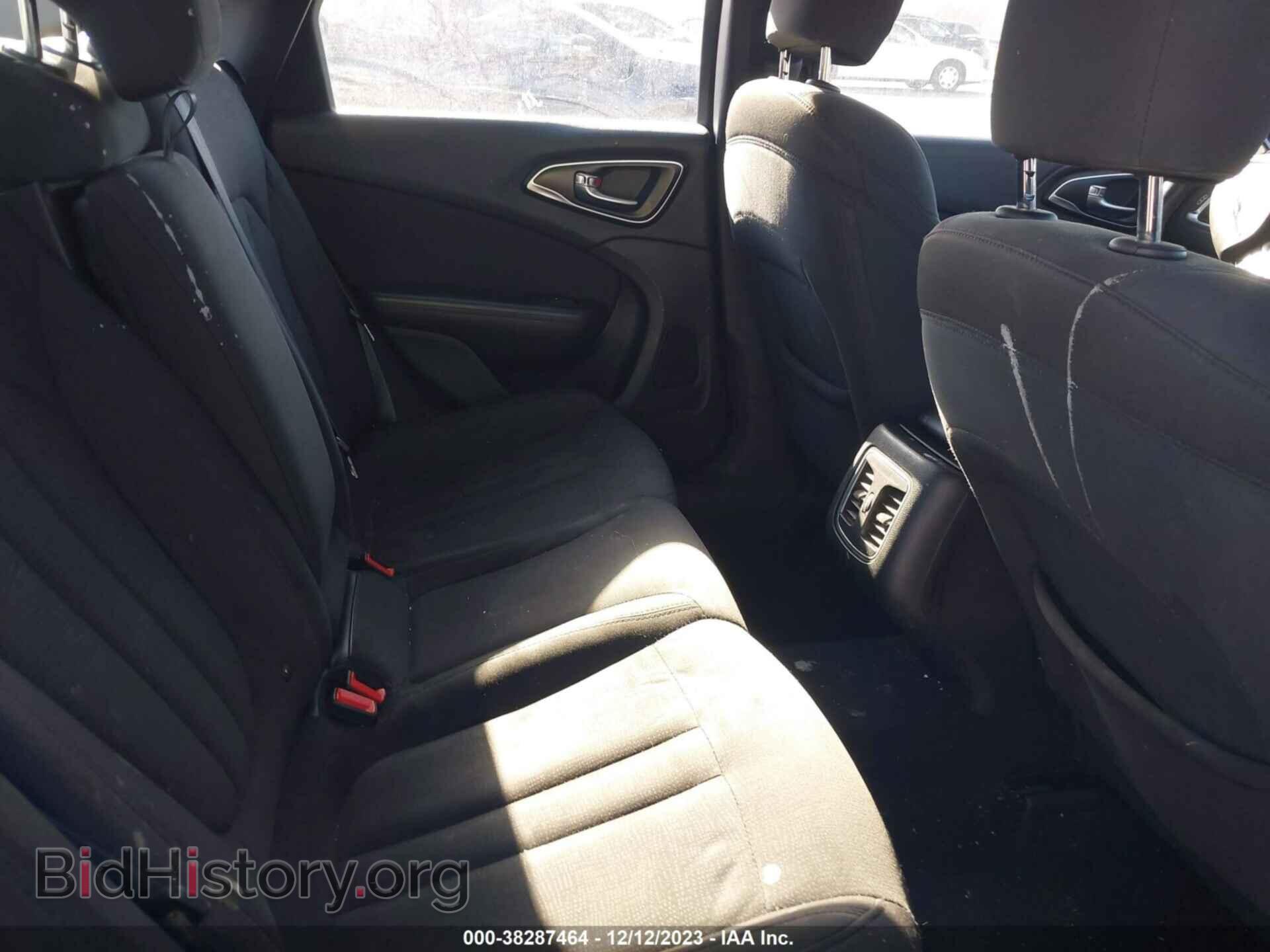 2016 CHRYSLER 200 - VIN: 1C3CCCAB4GN162415 - Фото 8