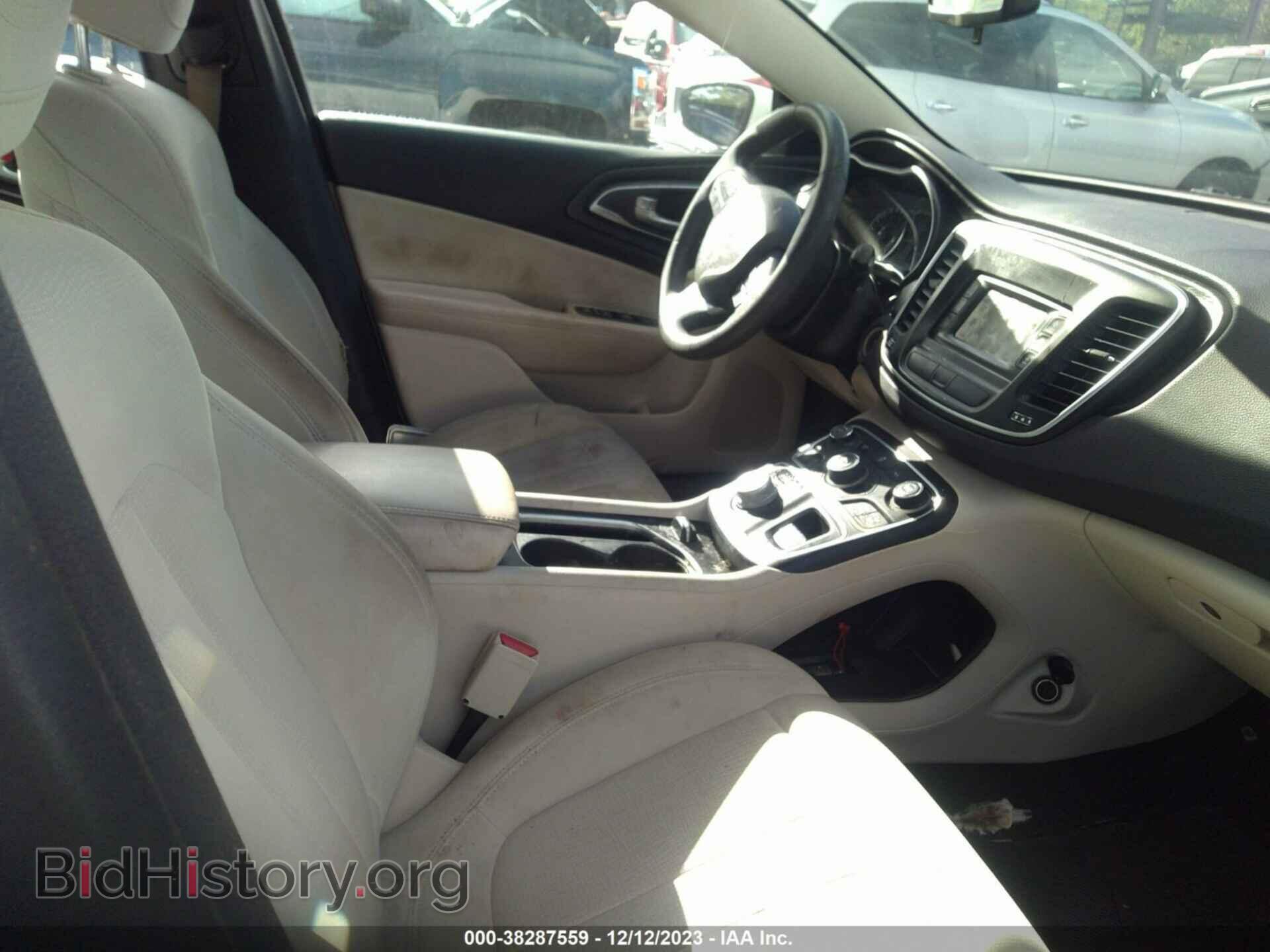 2015 CHRYSLER 200 - VIN: 1C3CCCAB6FN697678 - Фото 5