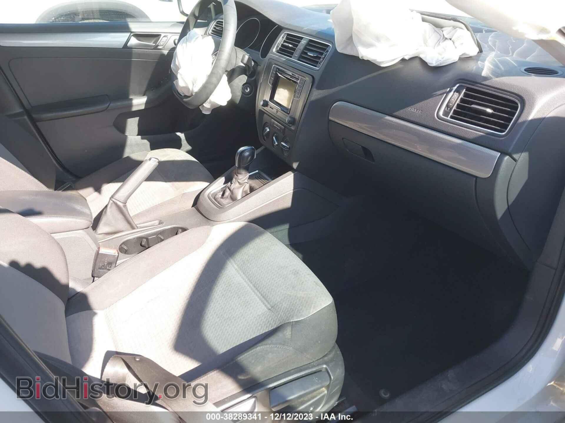 2017 VOLKSWAGEN JETTA - VIN: 3VW2B7AJ4HM400295 - Фото 5