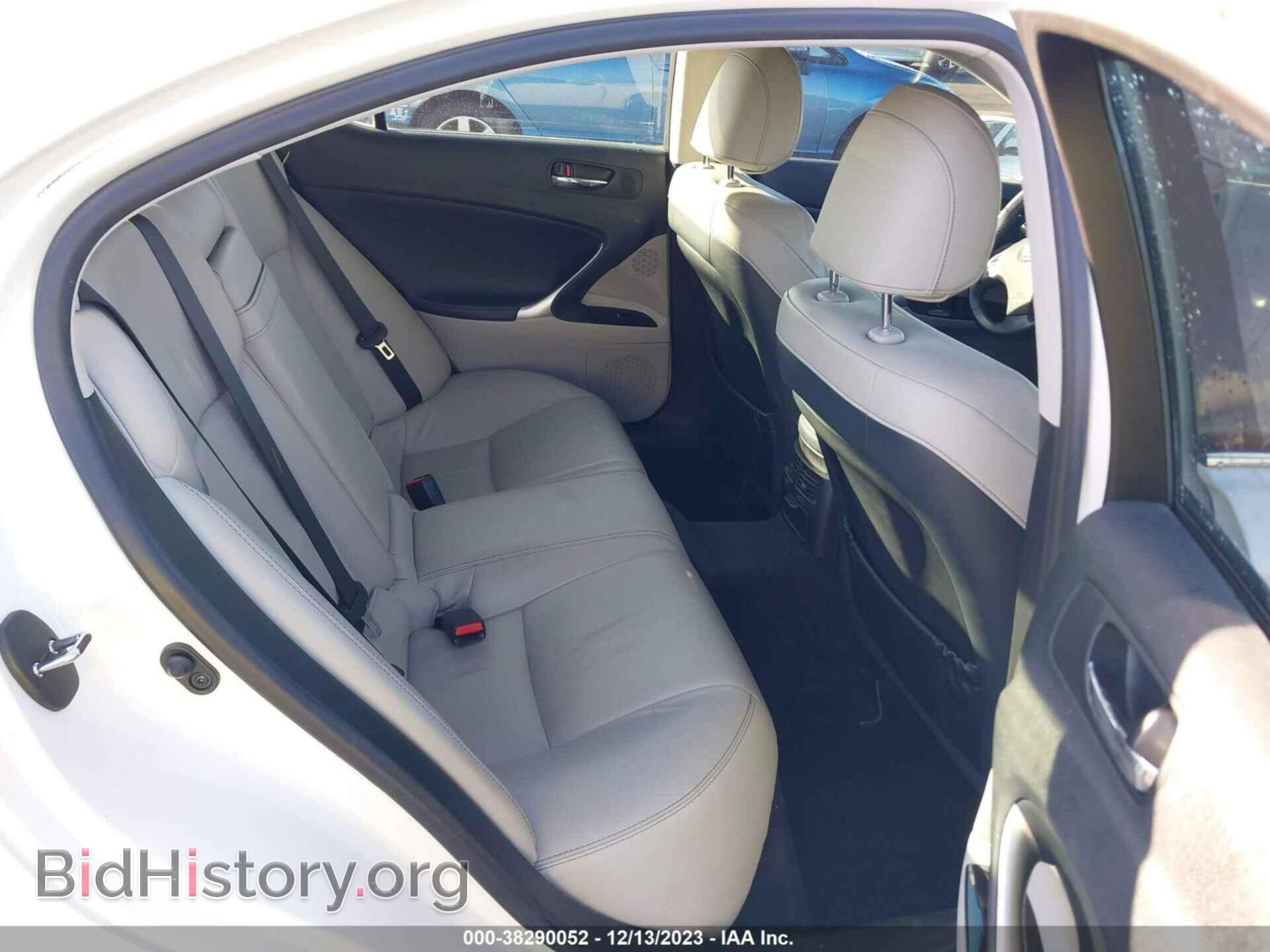 2011 LEXUS IS 250 - VIN: JTHBF5C26B5149048 - Photo 8