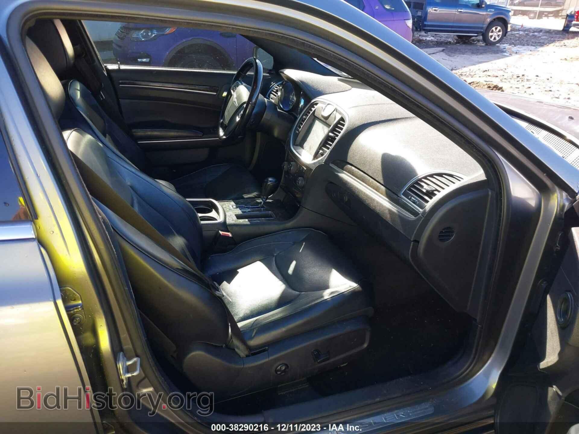 2011 CHRYSLER 300C - VIN: 2C3CK6CT2BH560024 - Фото 5