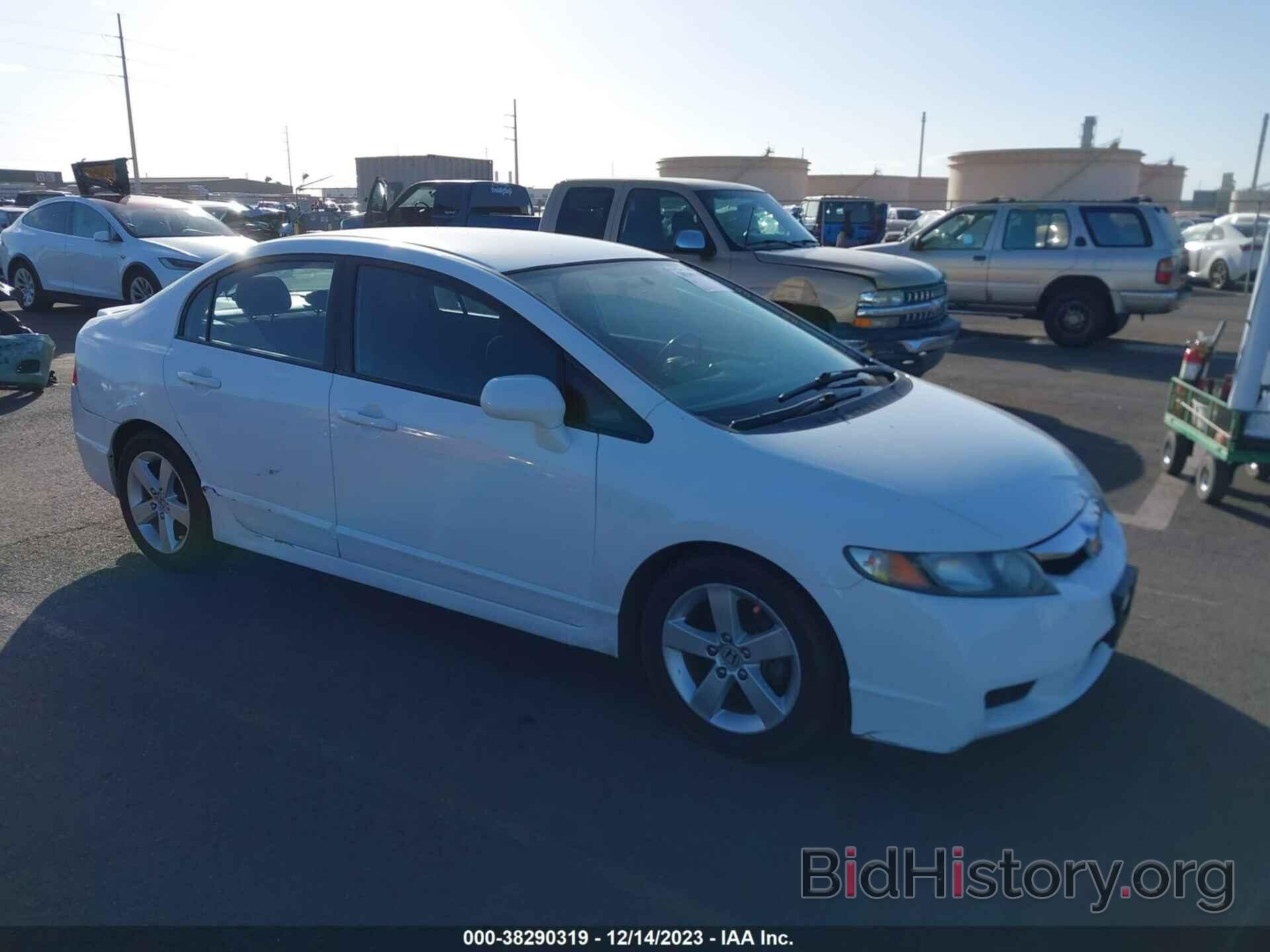 Photo 2HGFA1F65BH519795 - HONDA CIVIC 2011