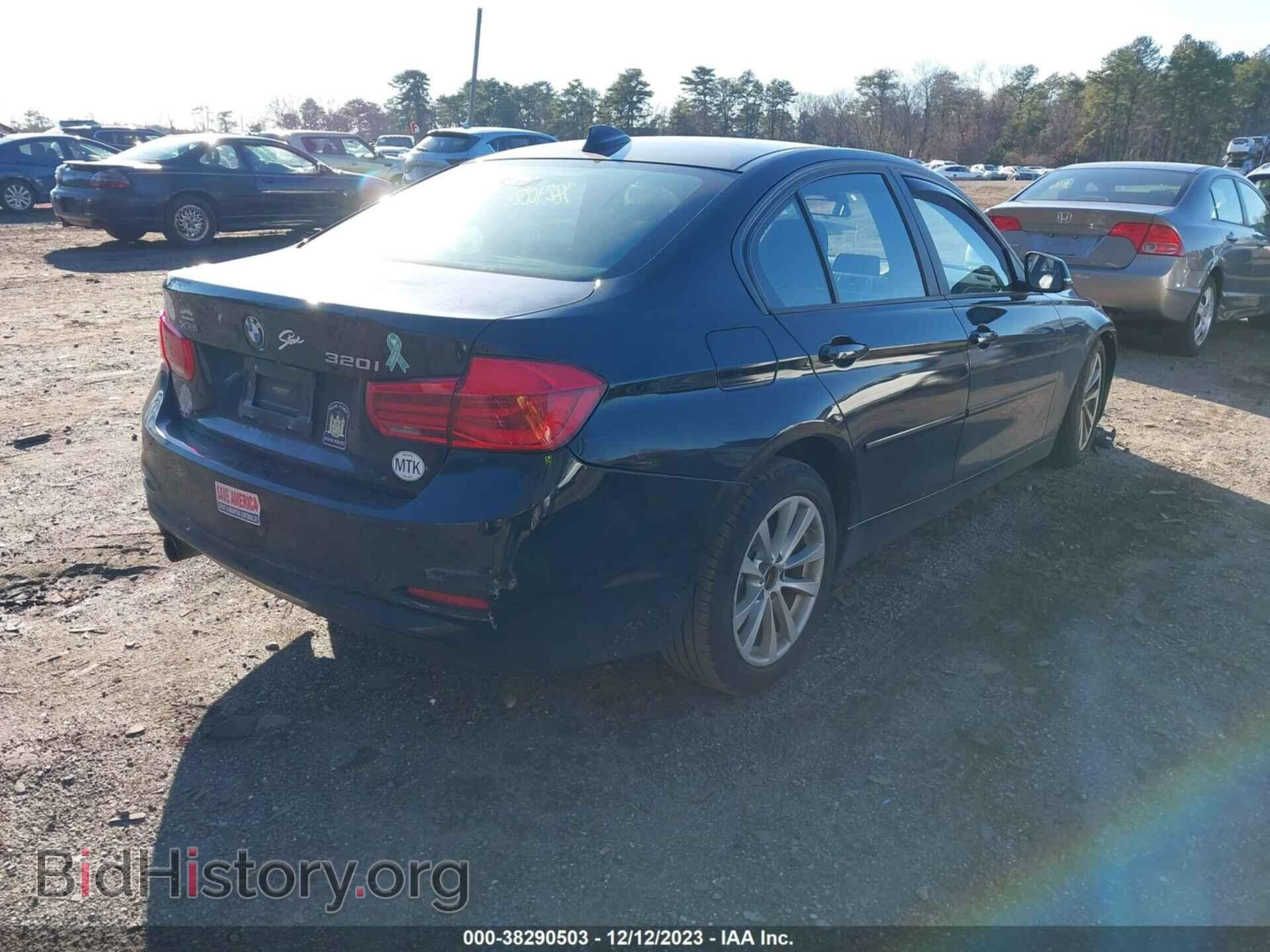 2018 BMW 320I - VIN: WBA8A3C5XJA357543 - Фото 4