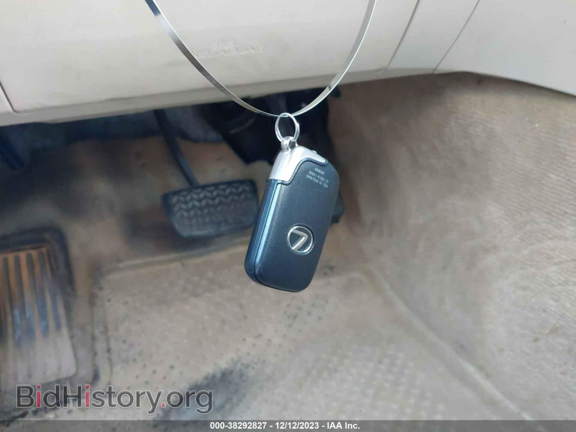 2011 LEXUS ES 350 - VIN: JTHBK1EG2B2463679 - Фото 11