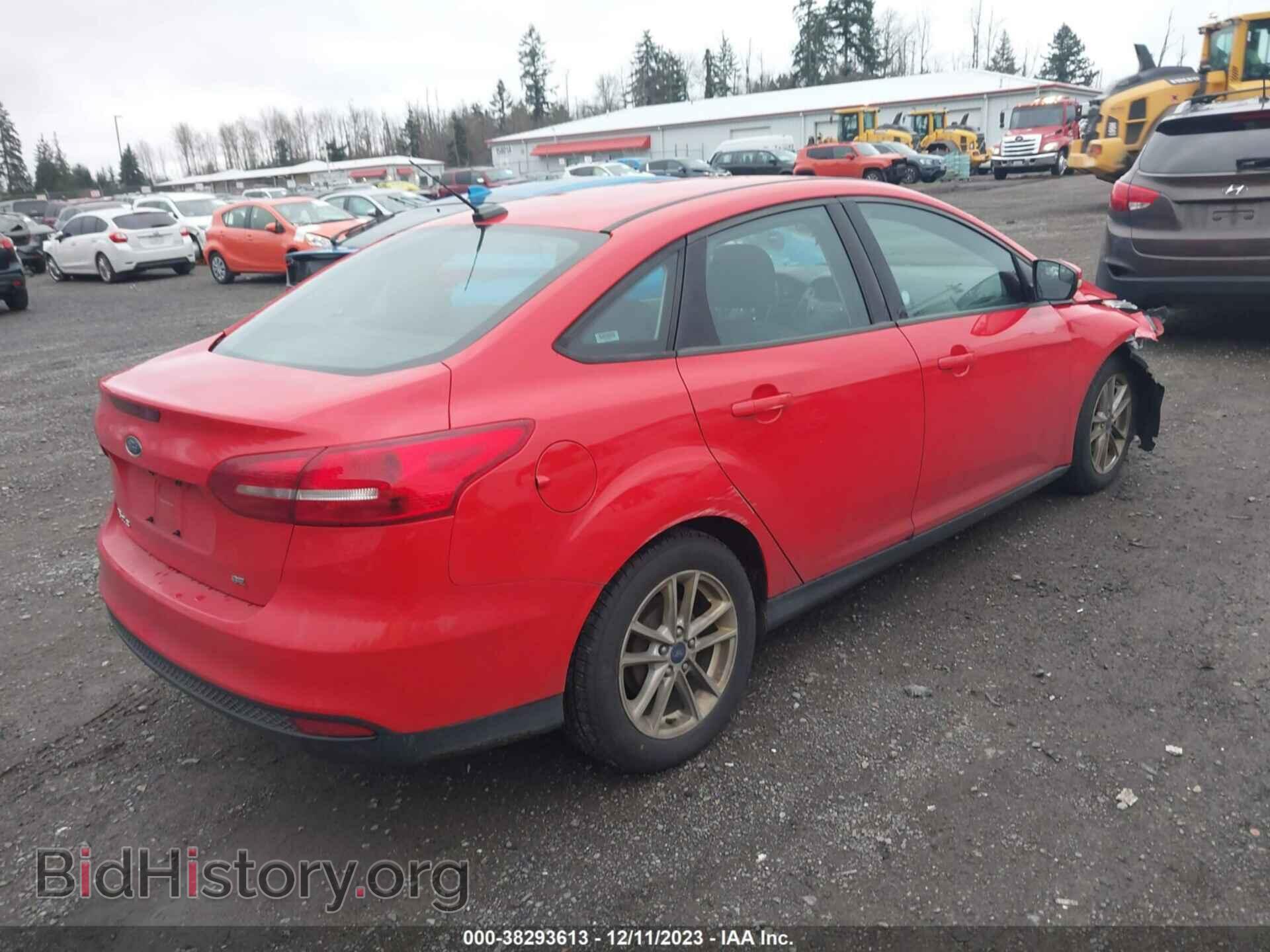 2017 FORD FOCUS - VIN: 1FADP3F2XHL272465 - Фото 4