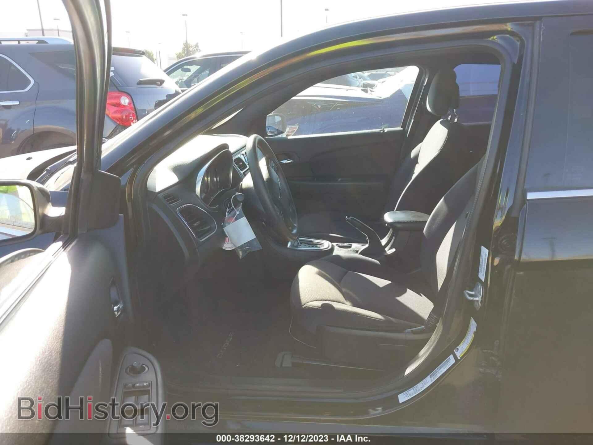 2013 CHRYSLER 200 - VIN: 1C3CCBAB6DN561798 - Фото 5