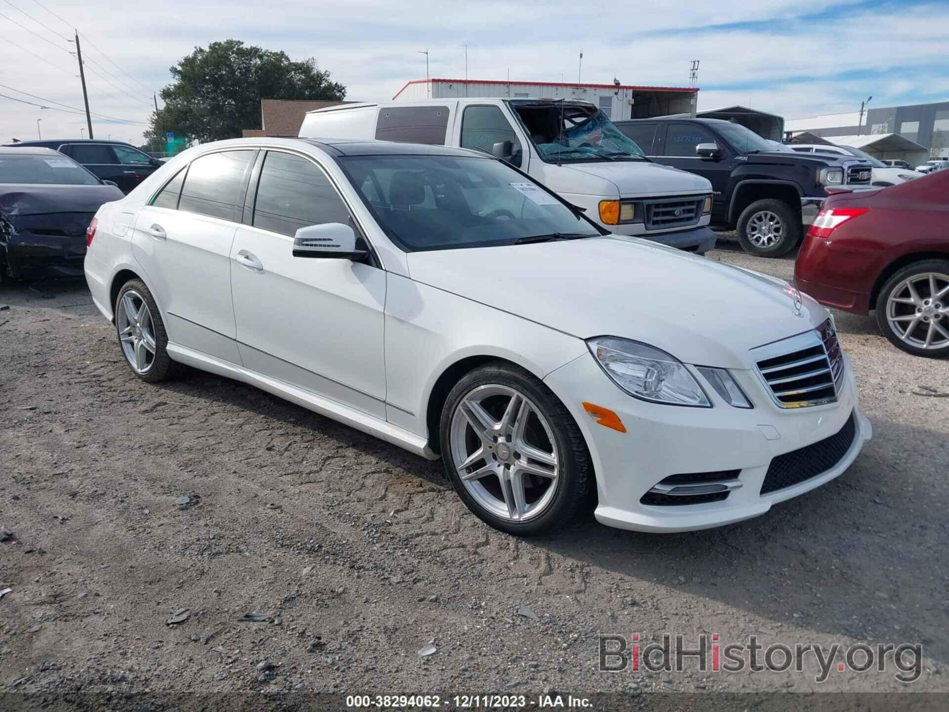 Photo WDDHF5KB1DA729384 - MERCEDES-BENZ E 2013