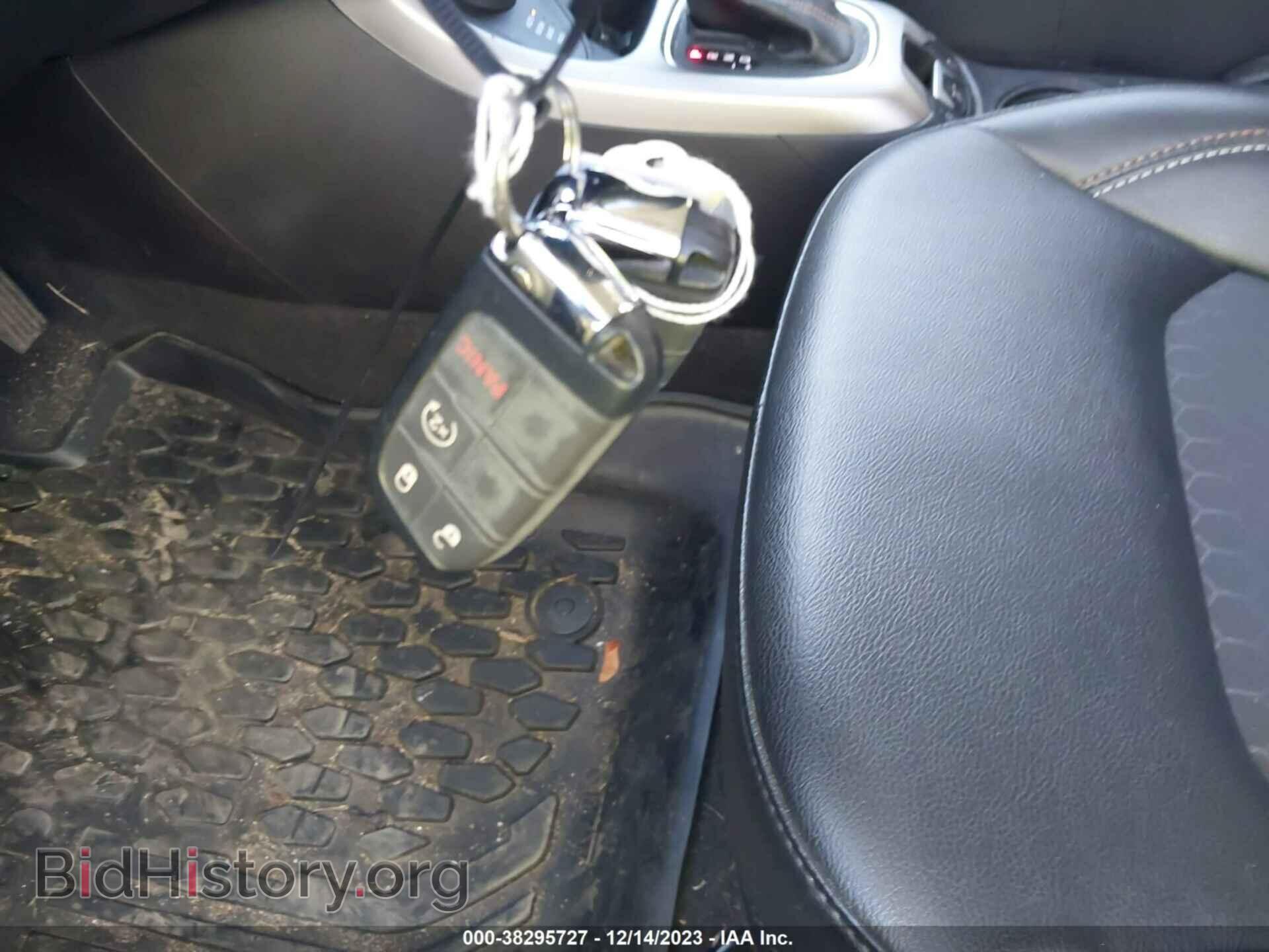2021 JEEP COMPASS - VIN: 3C4NJDBB3MT576361 - Фото 11