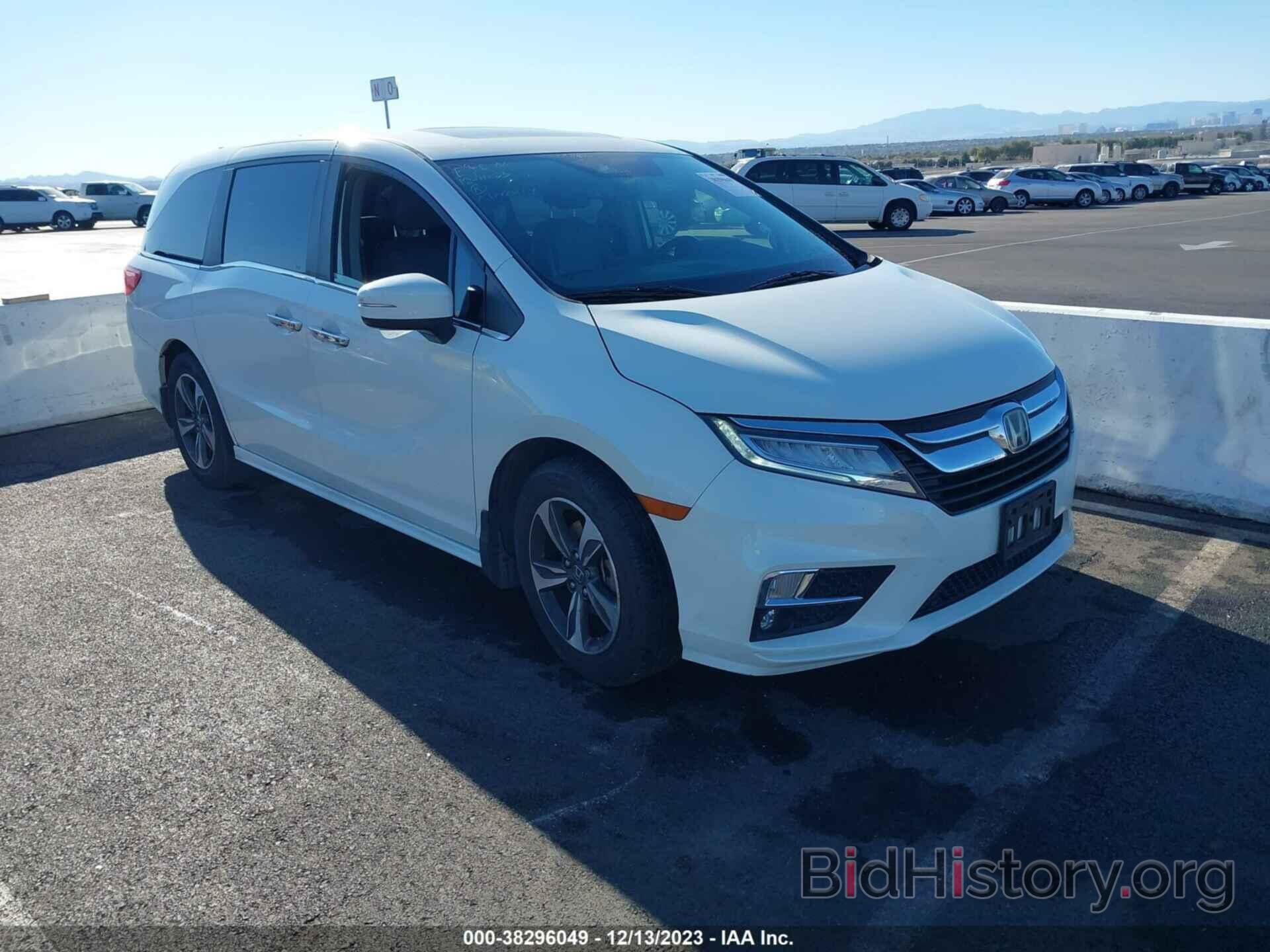 Photo 5FNRL6H88JB063068 - HONDA ODYSSEY 2018