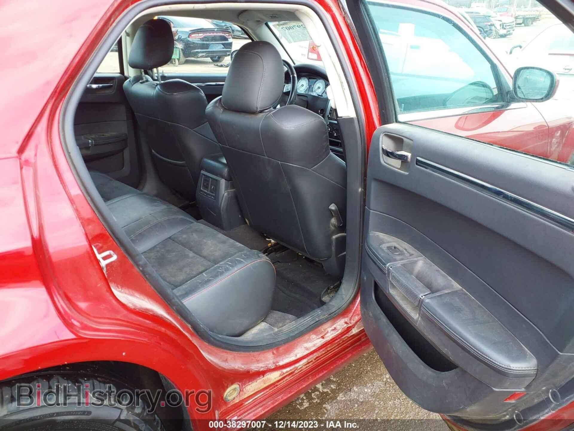 2010 CHRYSLER 300C - VIN: 2C3CA9CTXAH238783 - Фото 8