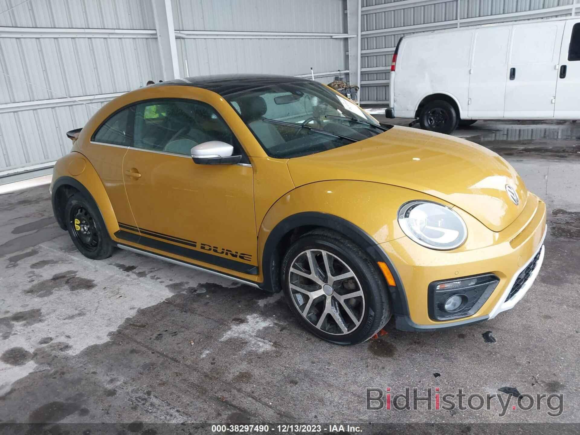 Photo 3VWSD7AT1JM703651 - VOLKSWAGEN BEETLE 2018