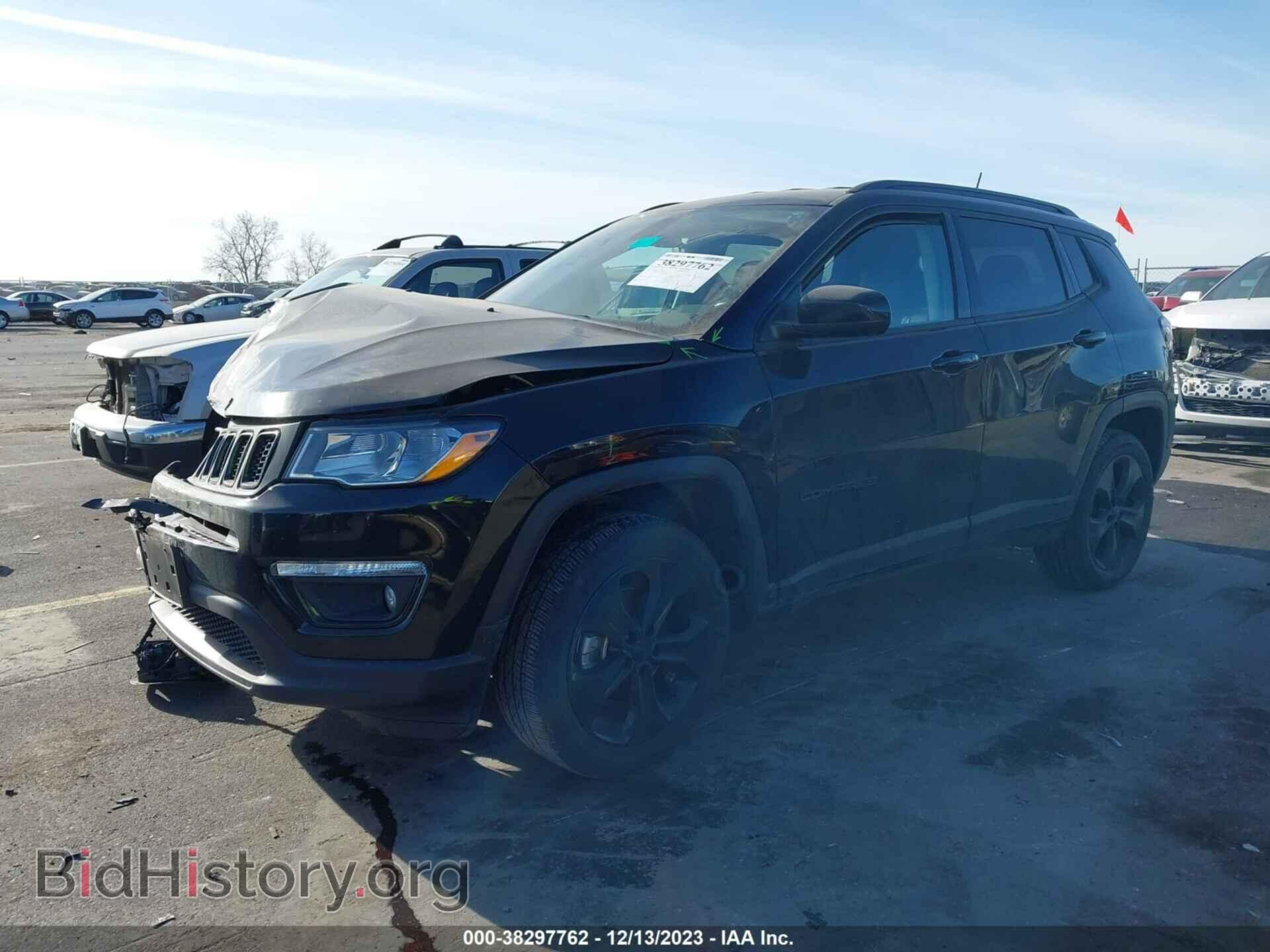 2019 JEEP COMPASS - VIN: 3C4NJDBB1KT740686 - Photo 2