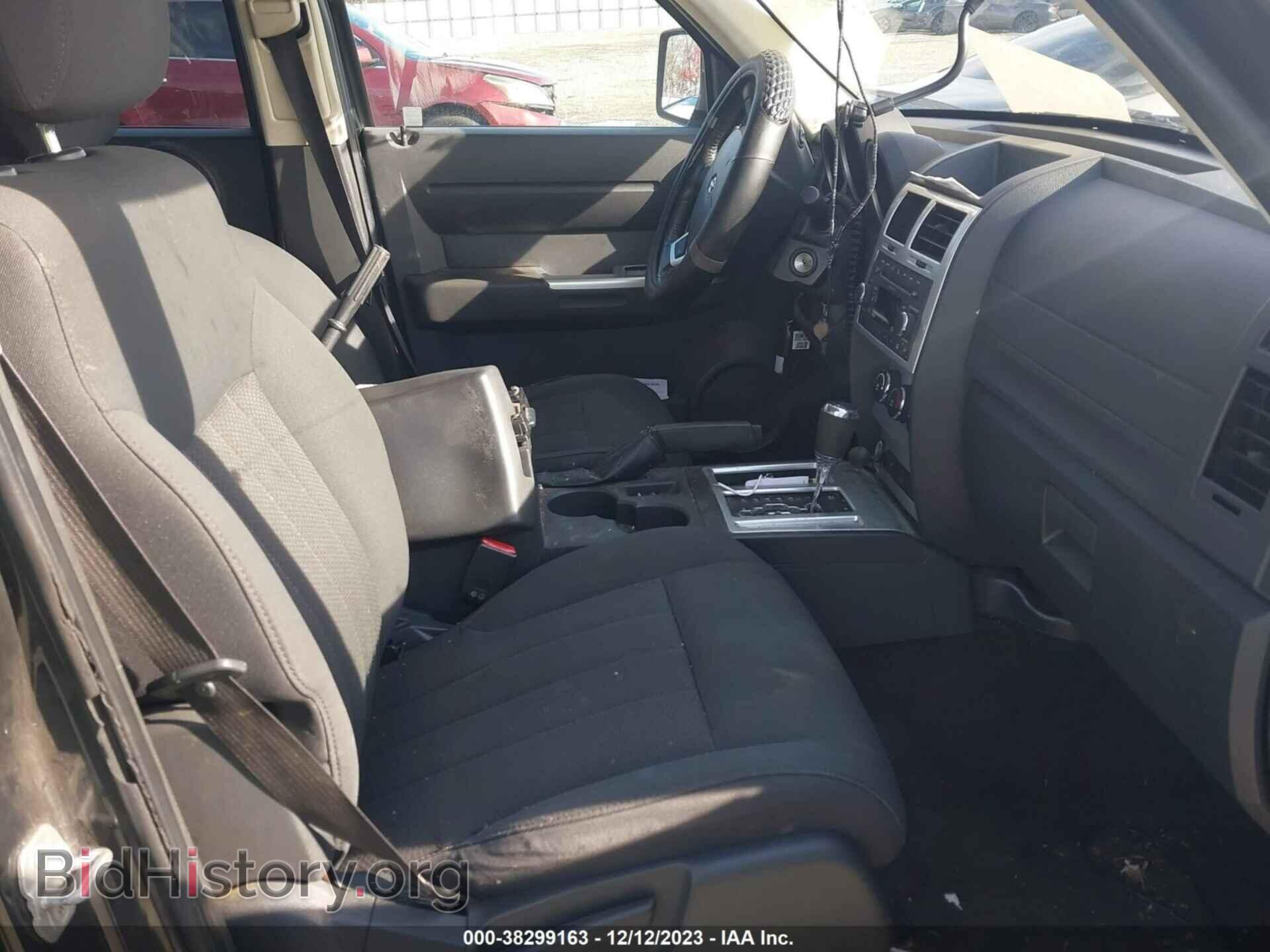 2011 DODGE NITRO - VIN: 1D4PT5GK5BW509806 - Photo 5